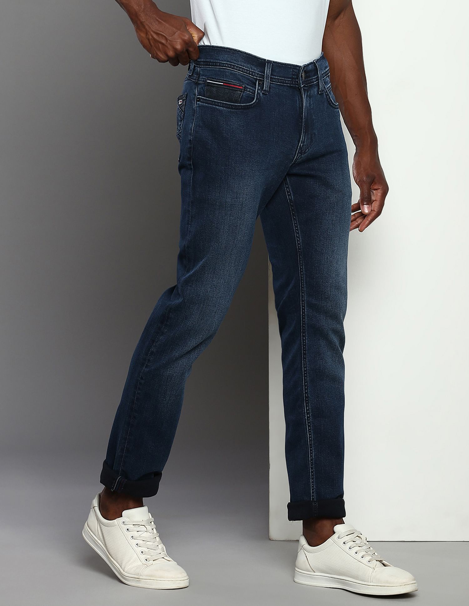 Tommy Hilfiger Better Cotton Rinsed Jeans