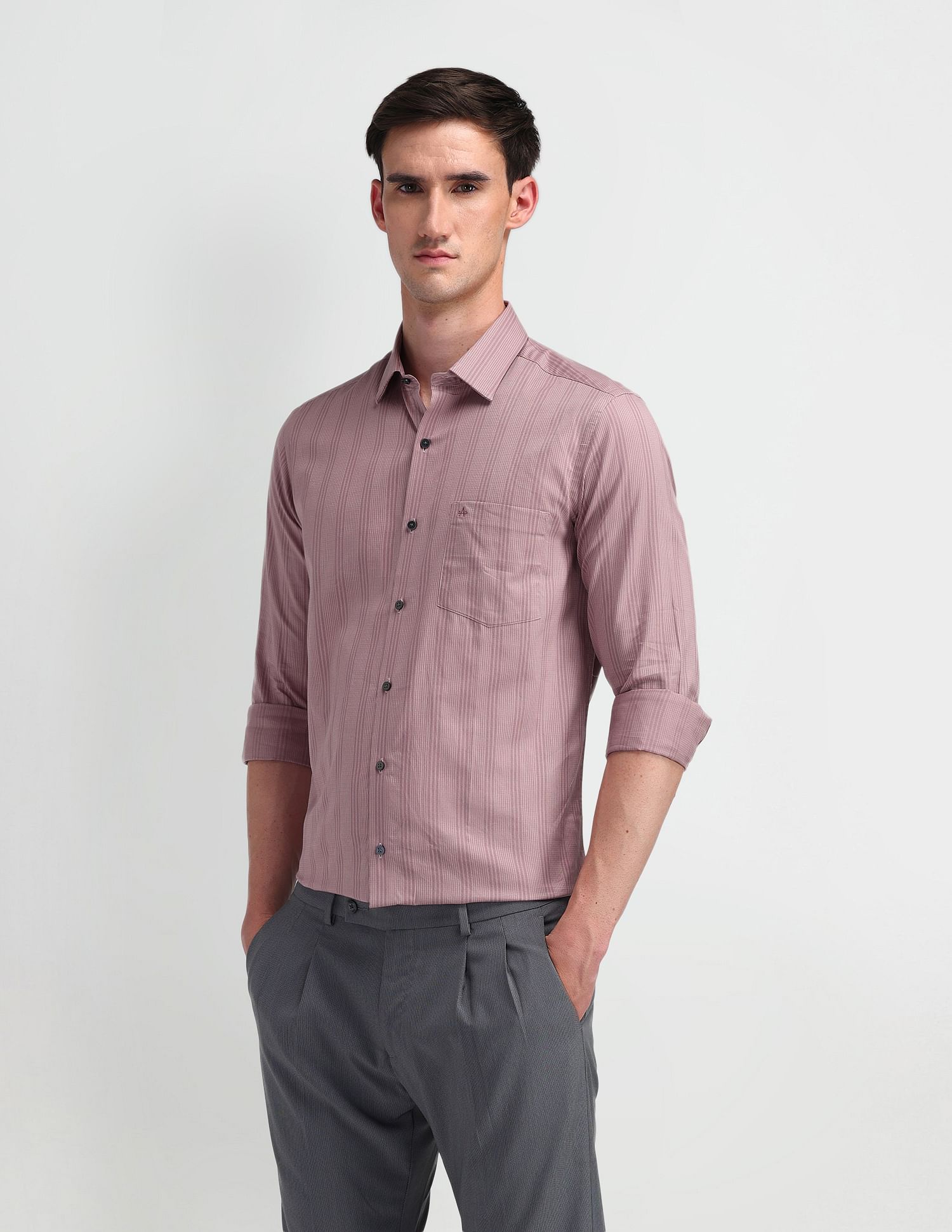 Arrow Manhattan Slim Fit Vertical Striped Shirt