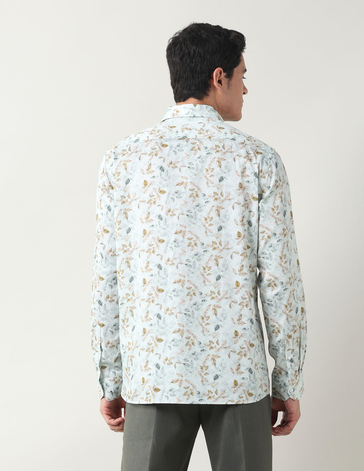 Arrow Pure Cotton Manhattan Slim Fit Shirt
