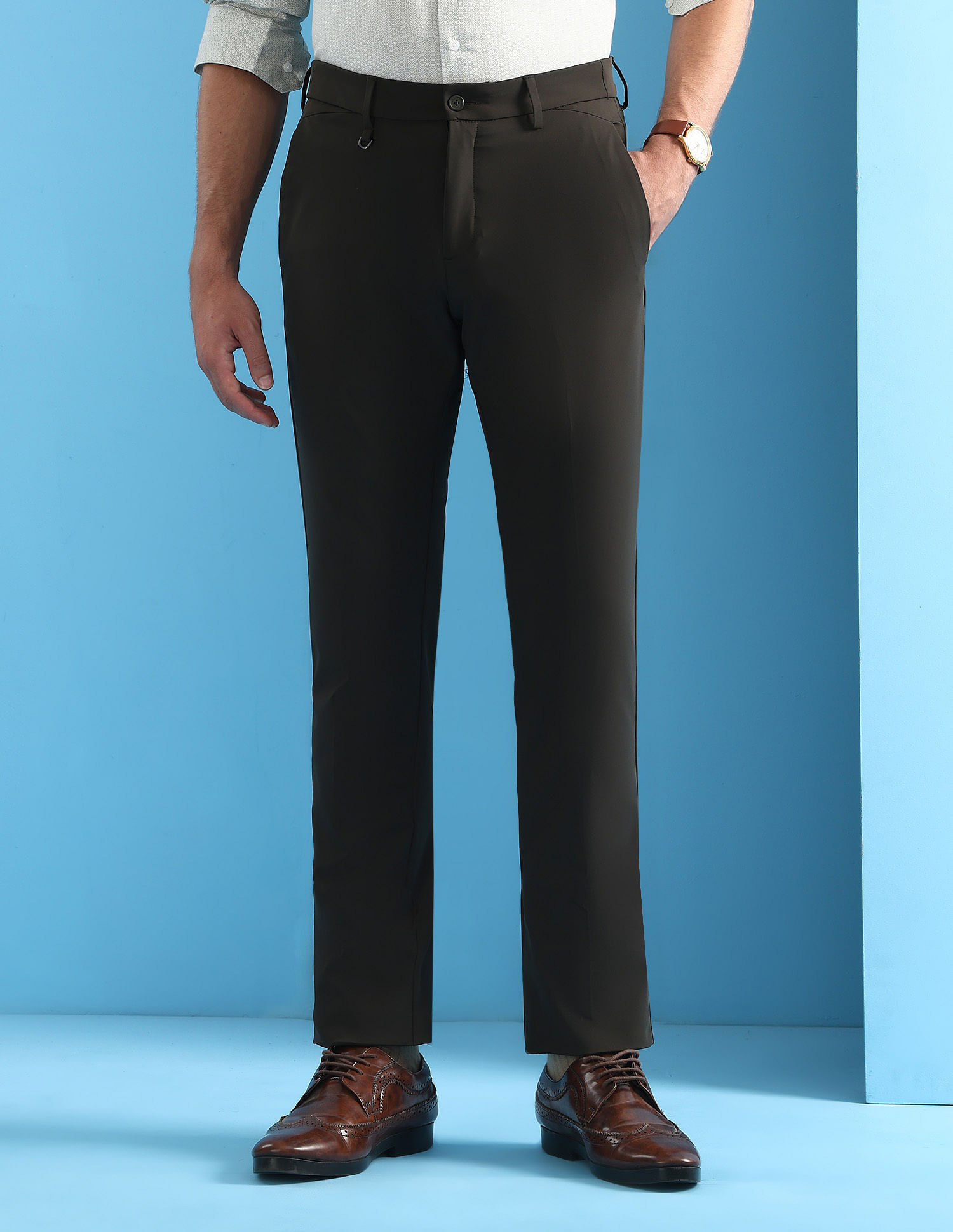 Arrow Newyork Solid Regular Fit Knitted Trousers