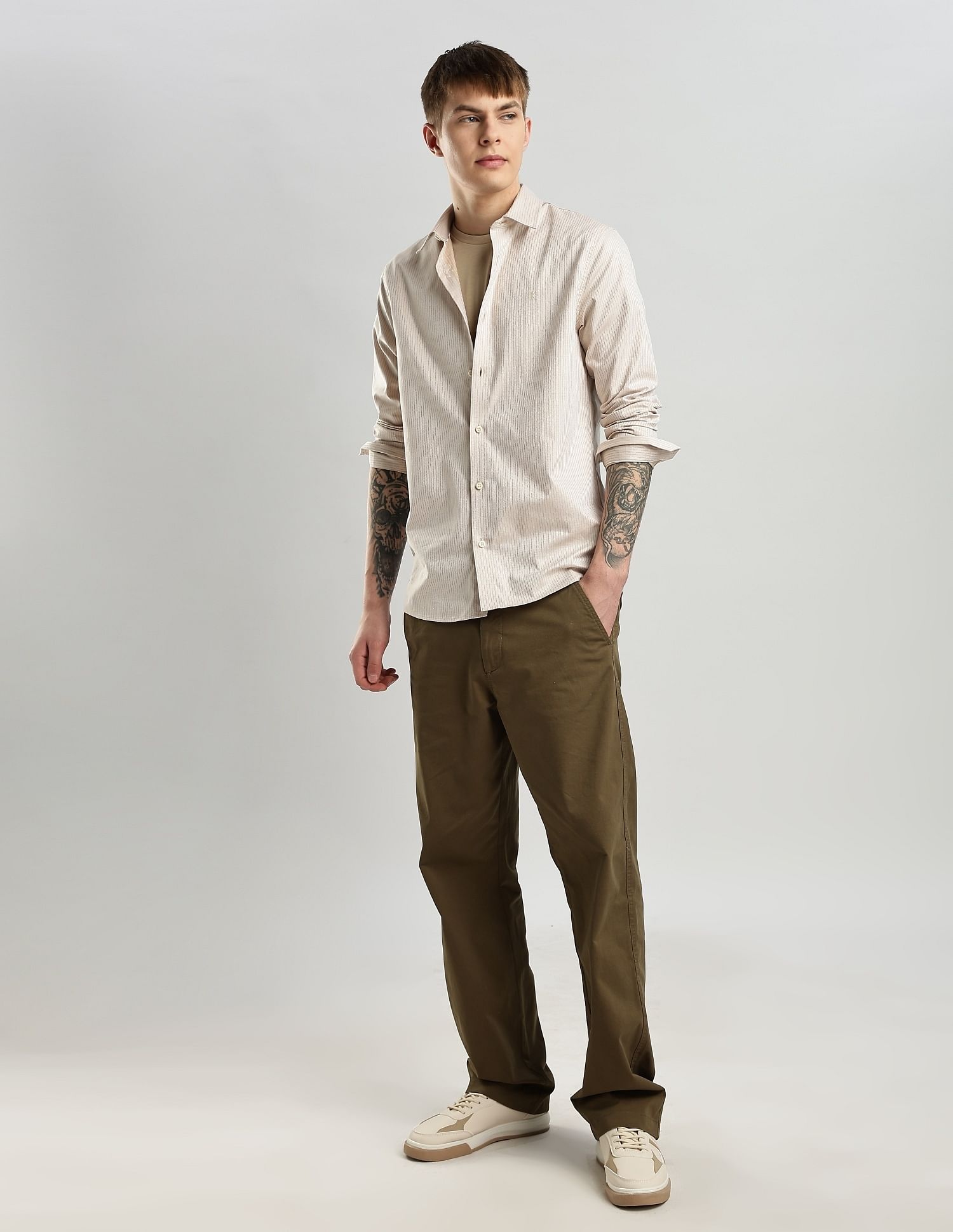 Calvin Klein Jeans Solid Slim Fit Plain Woven Shirt