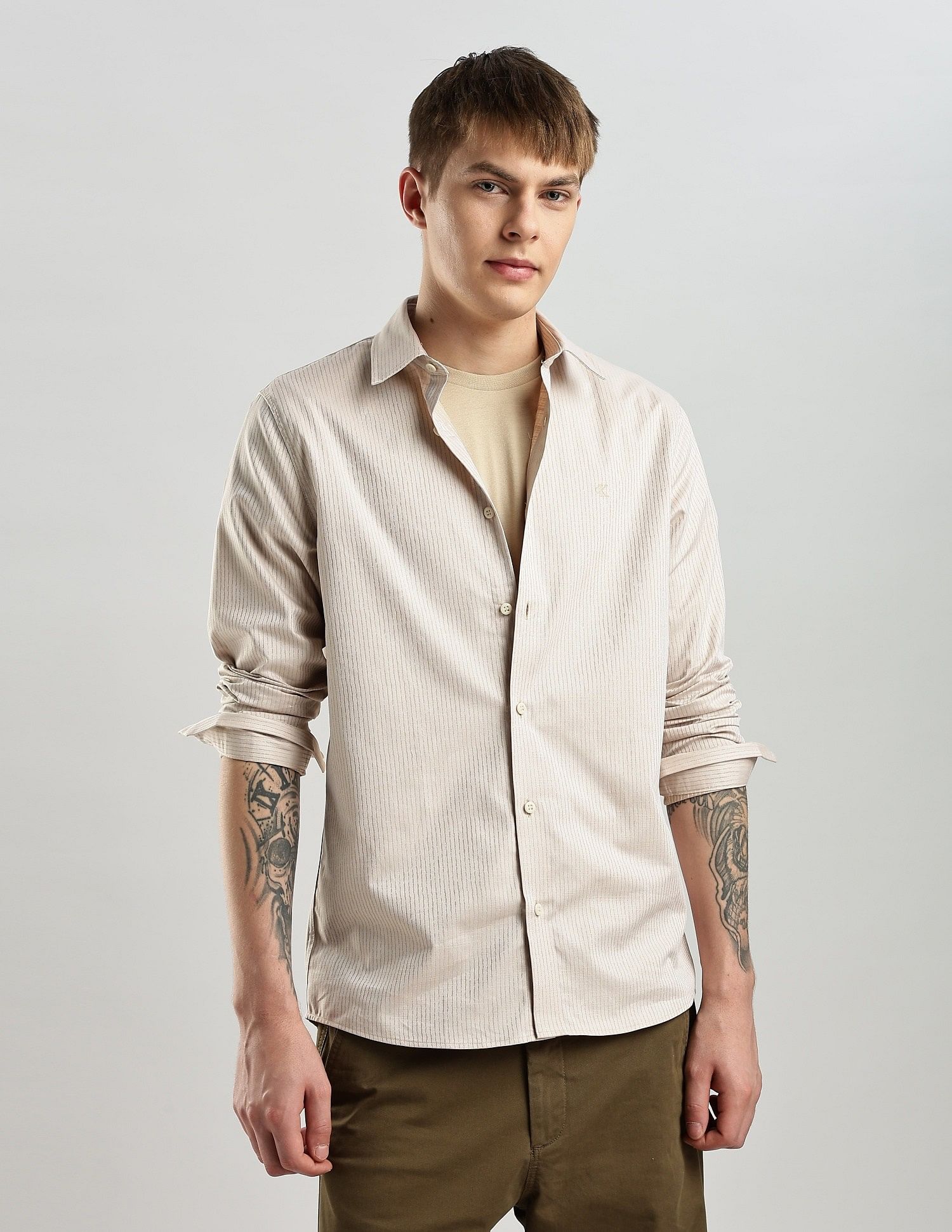Calvin Klein Jeans Solid Slim Fit Plain Woven Shirt