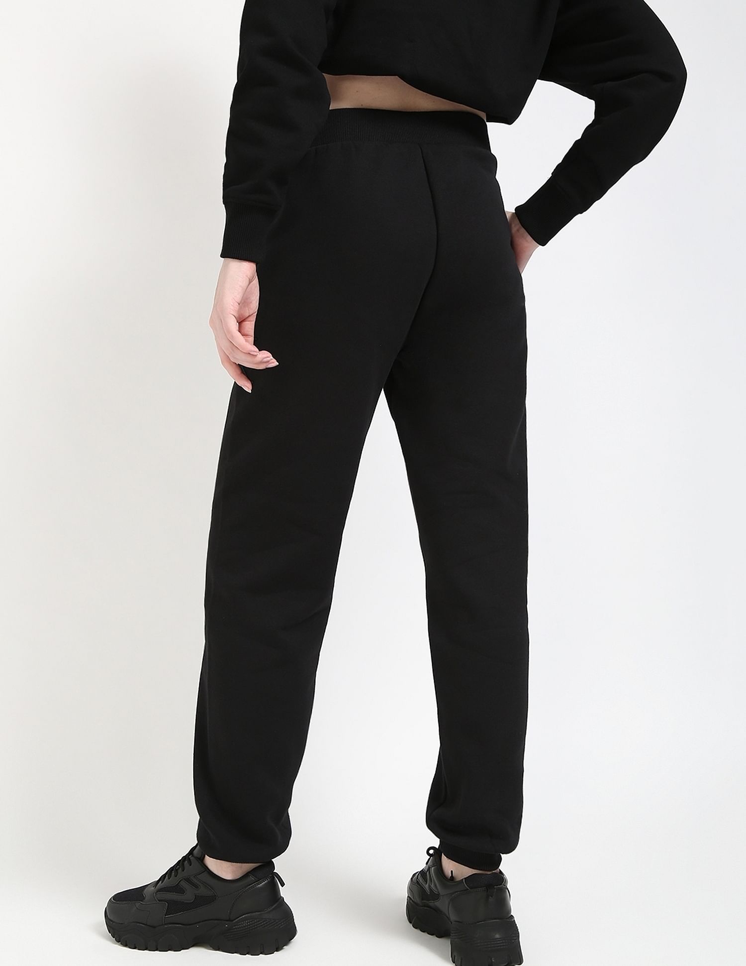 Calvin Klein Jeans Regular-Fit Solid Mid Rise Trouser