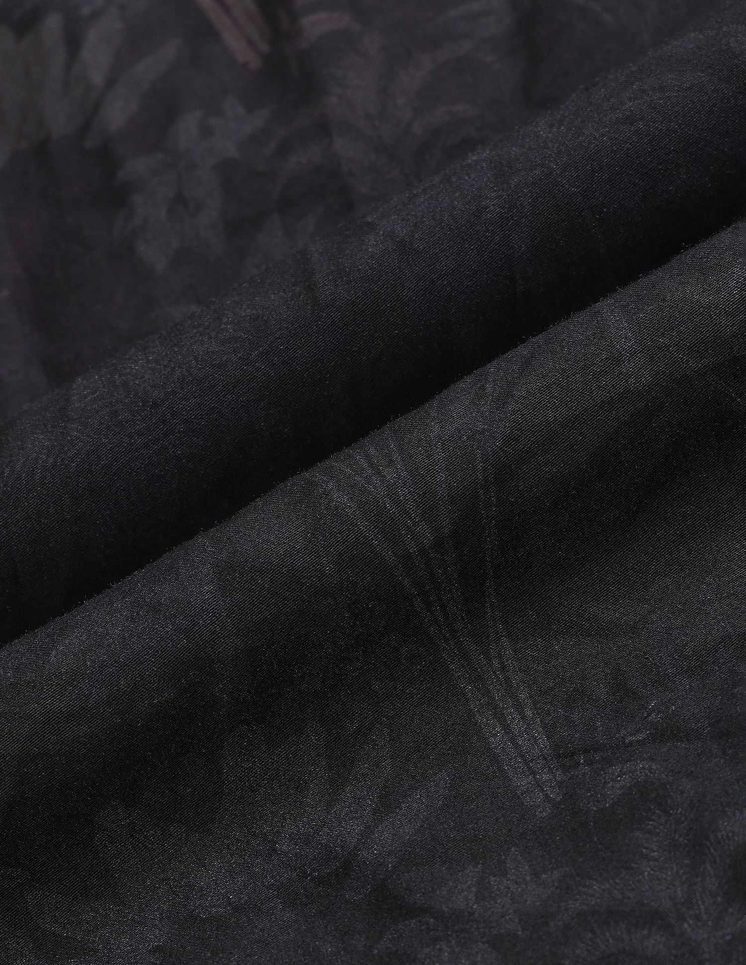 Arrow 1851 Tailored Fit Pure Cotton Shirt