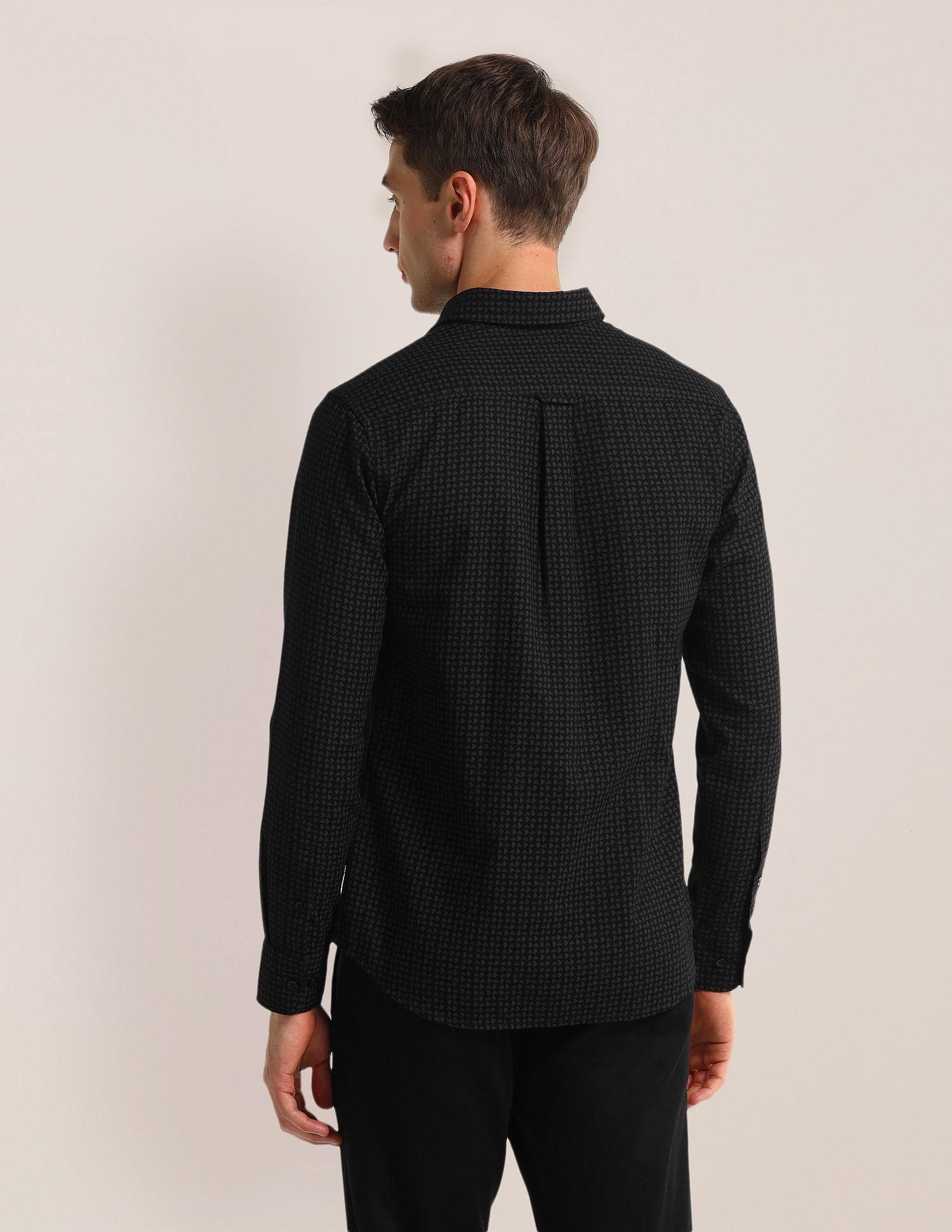 U.S. Polo Assn. Tailored Fit Geometric Shirt