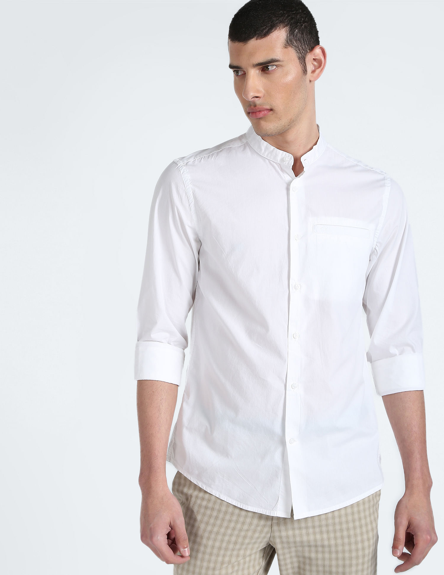 Buy Calvin Klein Men White Spread Collar Solid Casual Shirt - NNNOW.com