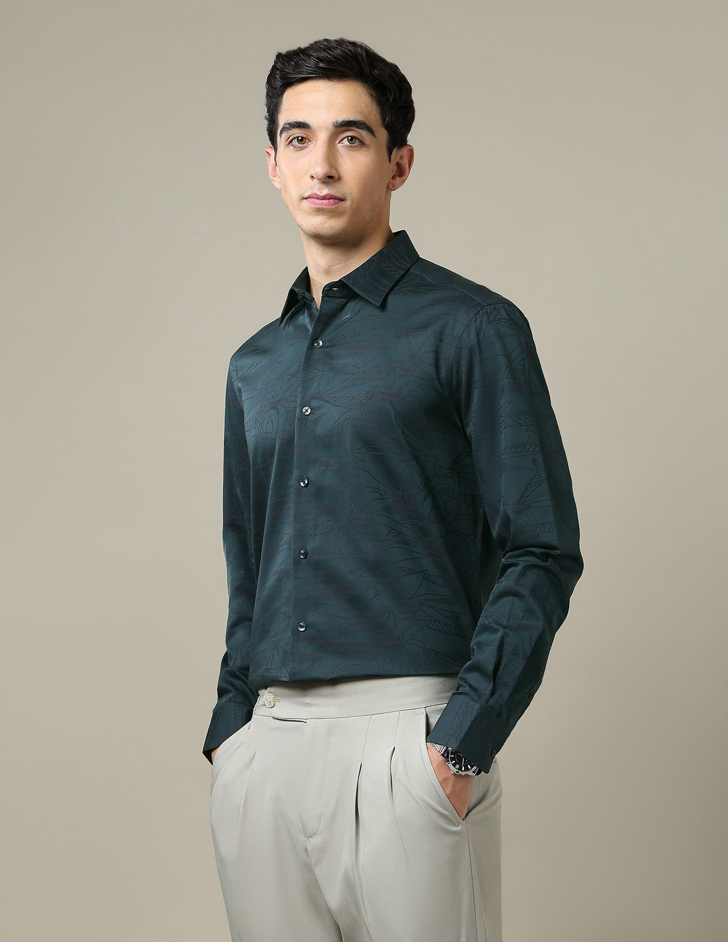 Arrow Pure Cotton Tailored Fit 1851 Shirt
