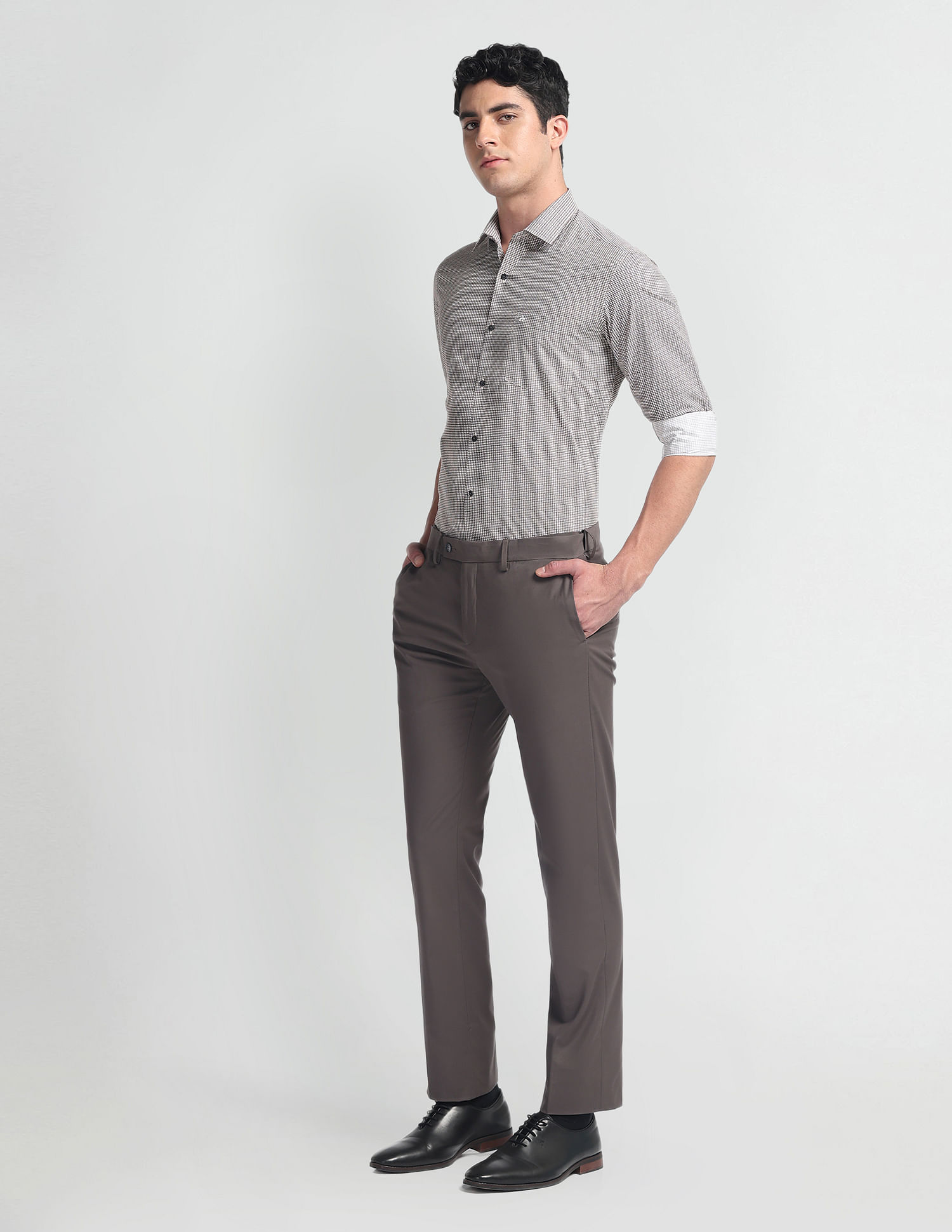 Arrow Geometric Pattern Manhattan Slim Shirt