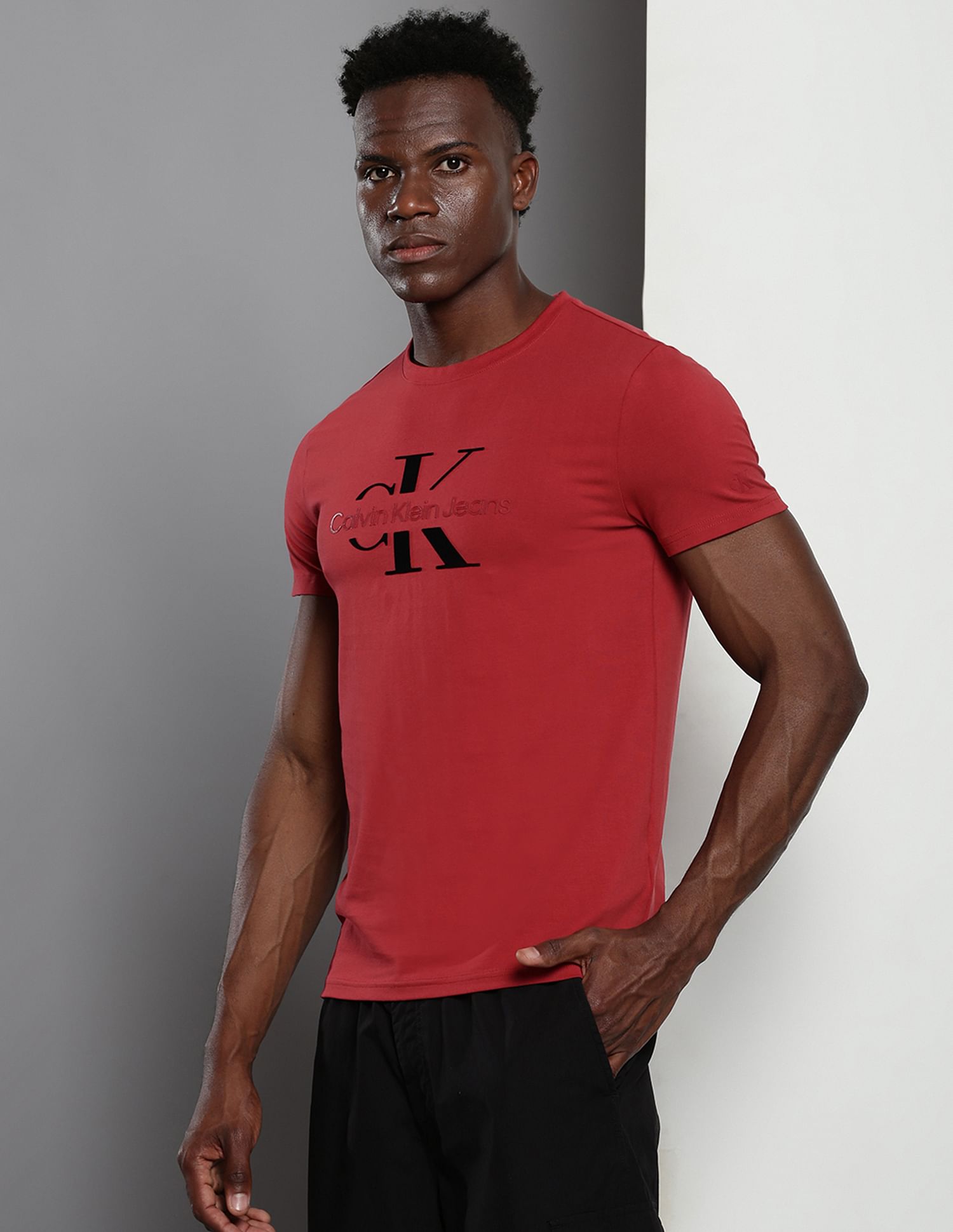 Calvin Klein Disrupted Outline Monologo T-Shirt