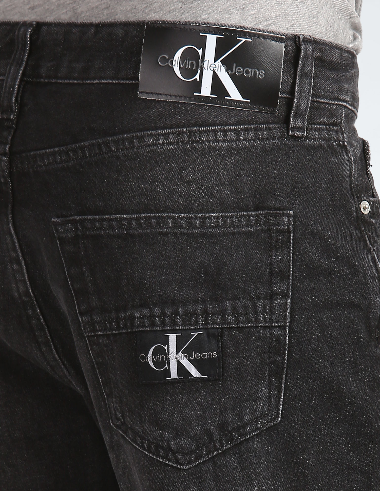 Buy Calvin Klein Jeans Mid Rise Whiskered Dad Jeans - NNNOW.com