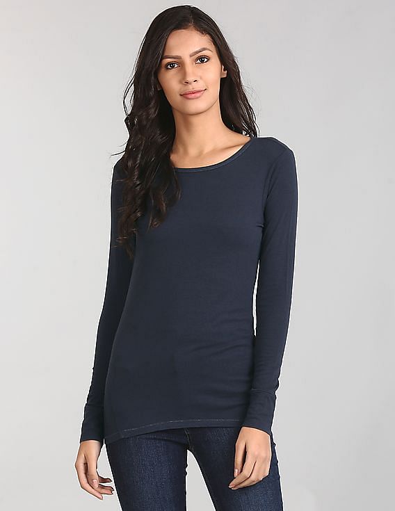 gap featherweight tee