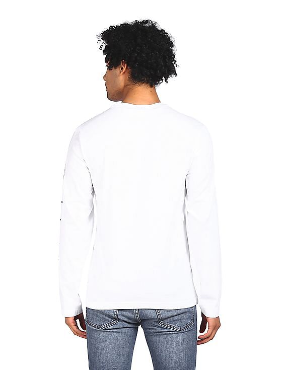 Buy Calvin Klein Men White Long Sleeve Logo T-Shirt - NNNOW.com