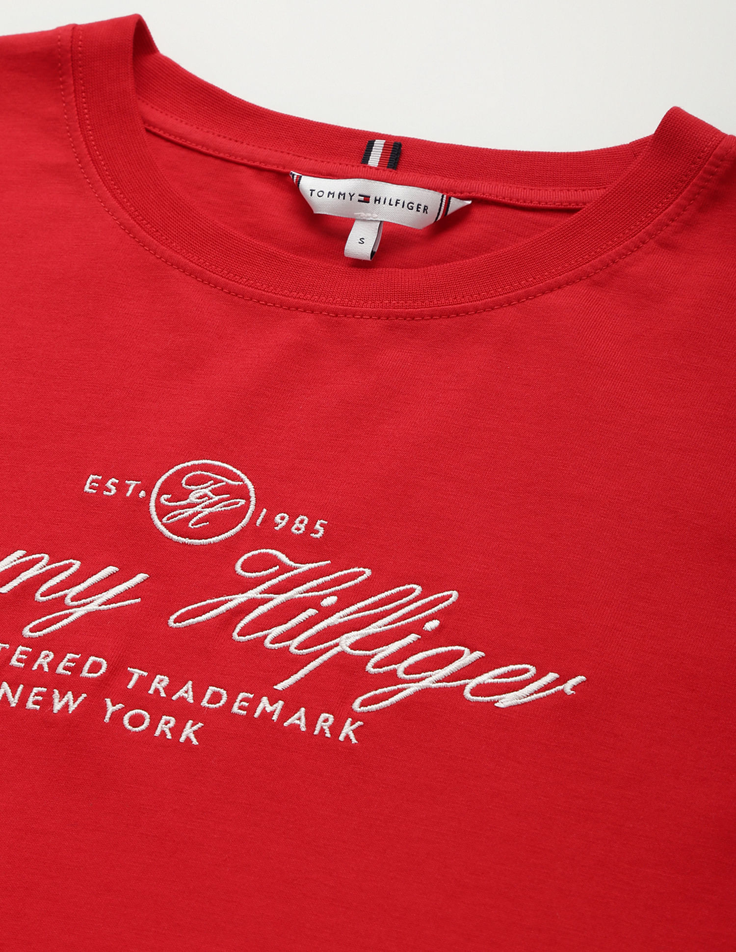 Tommy Hilfiger Hilfiger Script Crew Neck T-Shirt