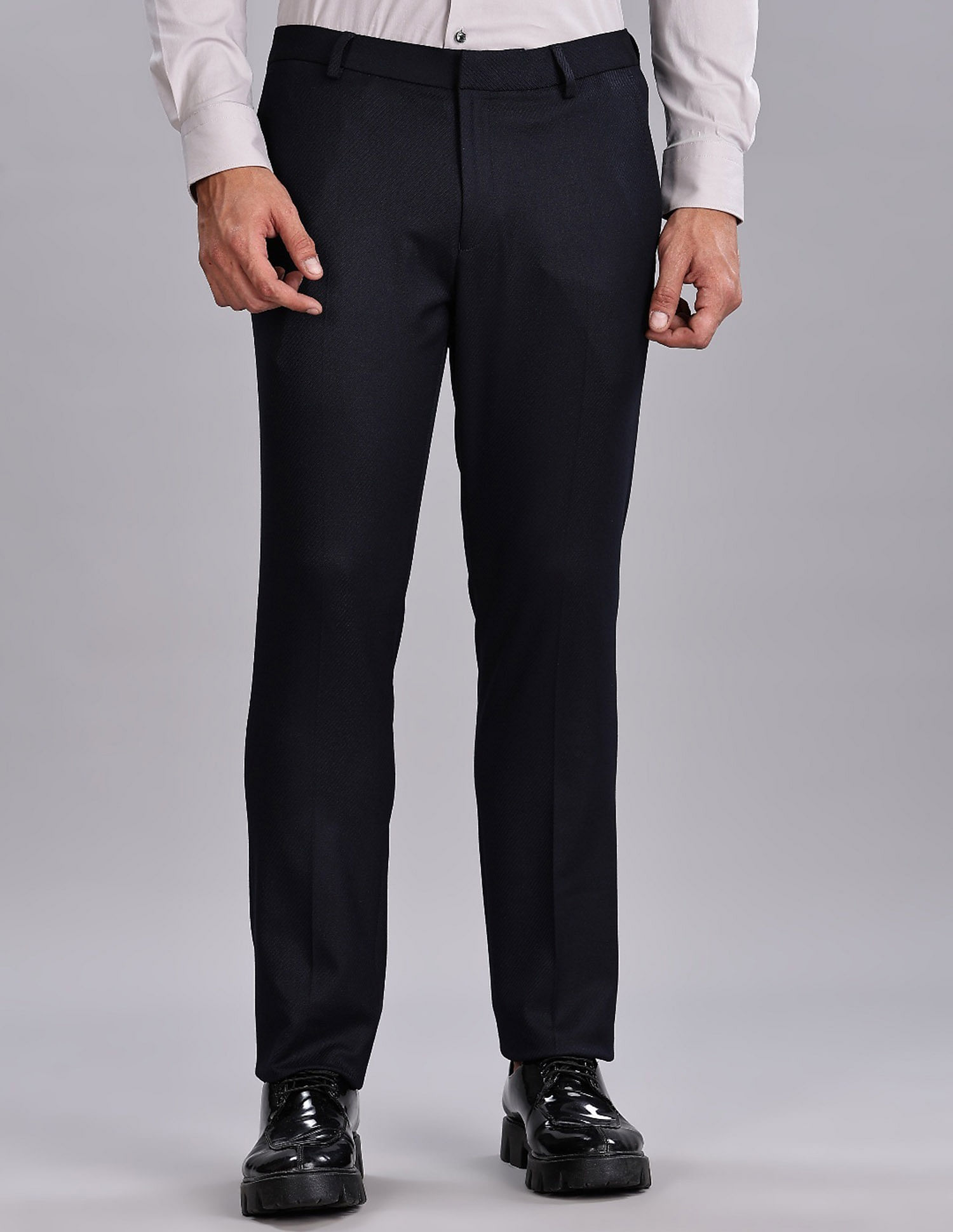 Tommy Hilfiger Regular-Fit Textured Mid Rise Trousers