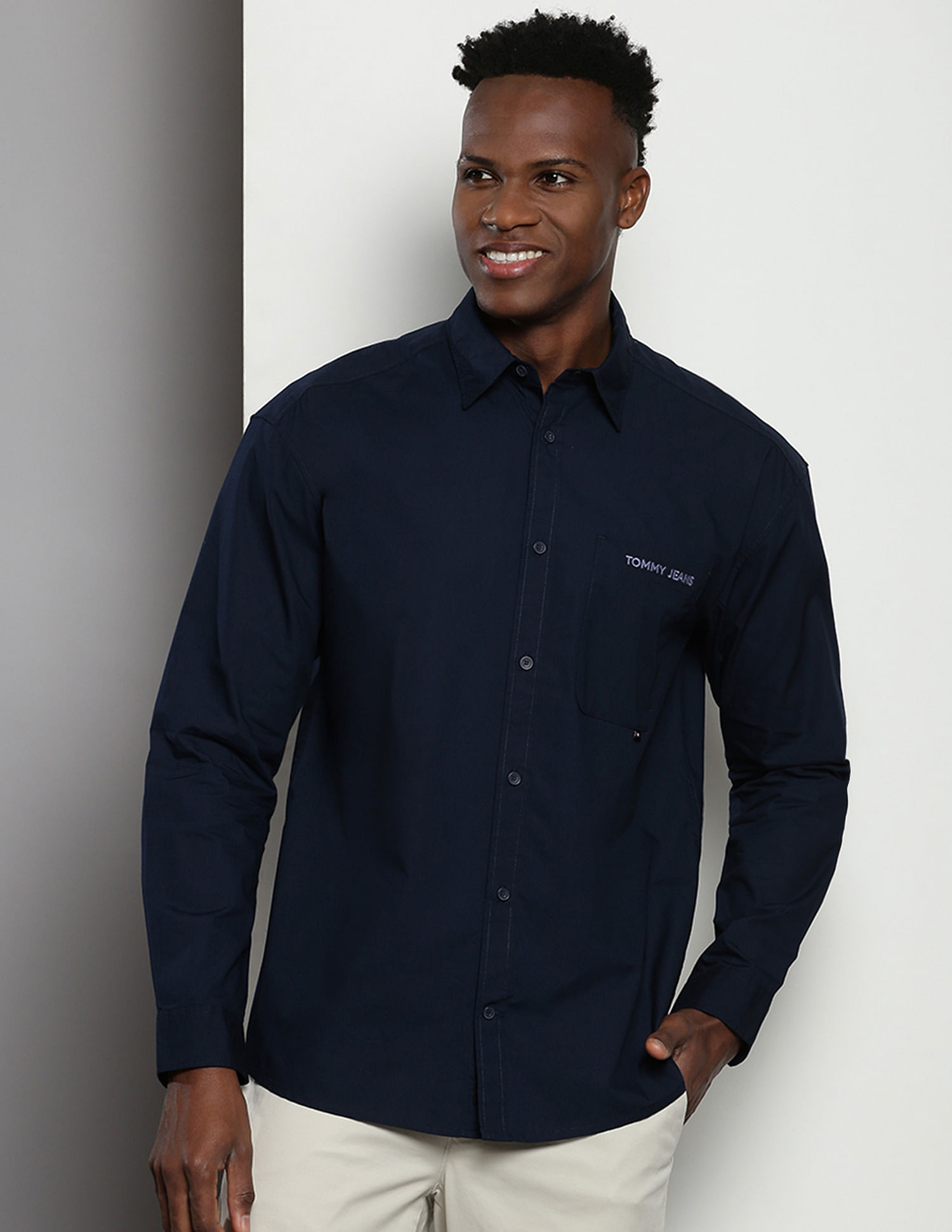 Tommy Hilfiger Solid Relaxed Fit Shirt