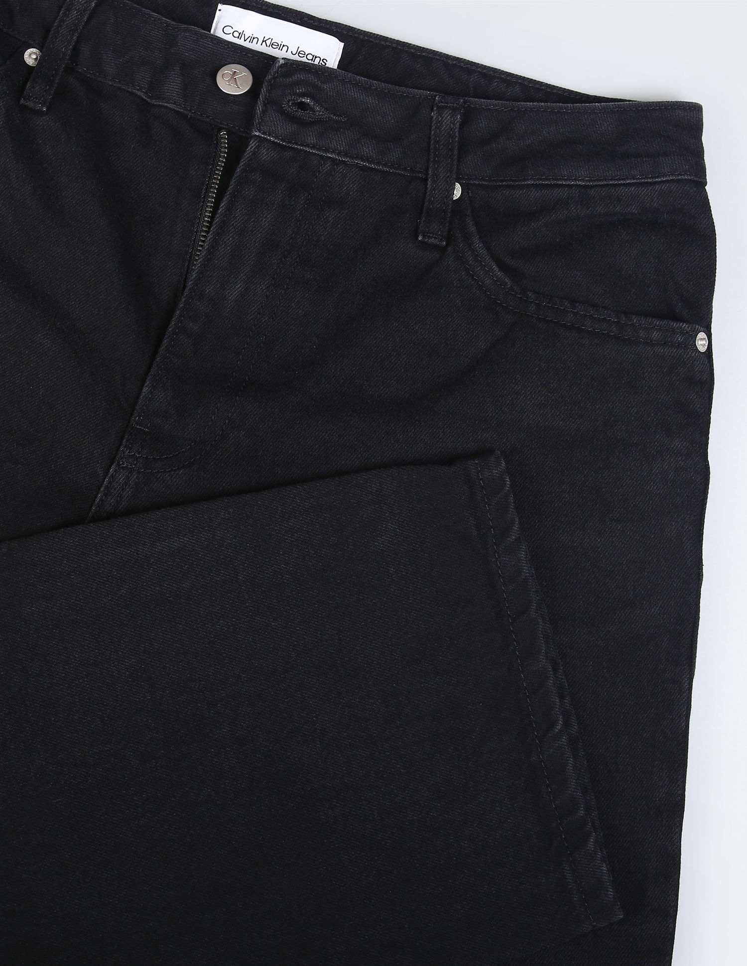 Calvin Klein Jeans 90's Straight Mid Rise Jeans