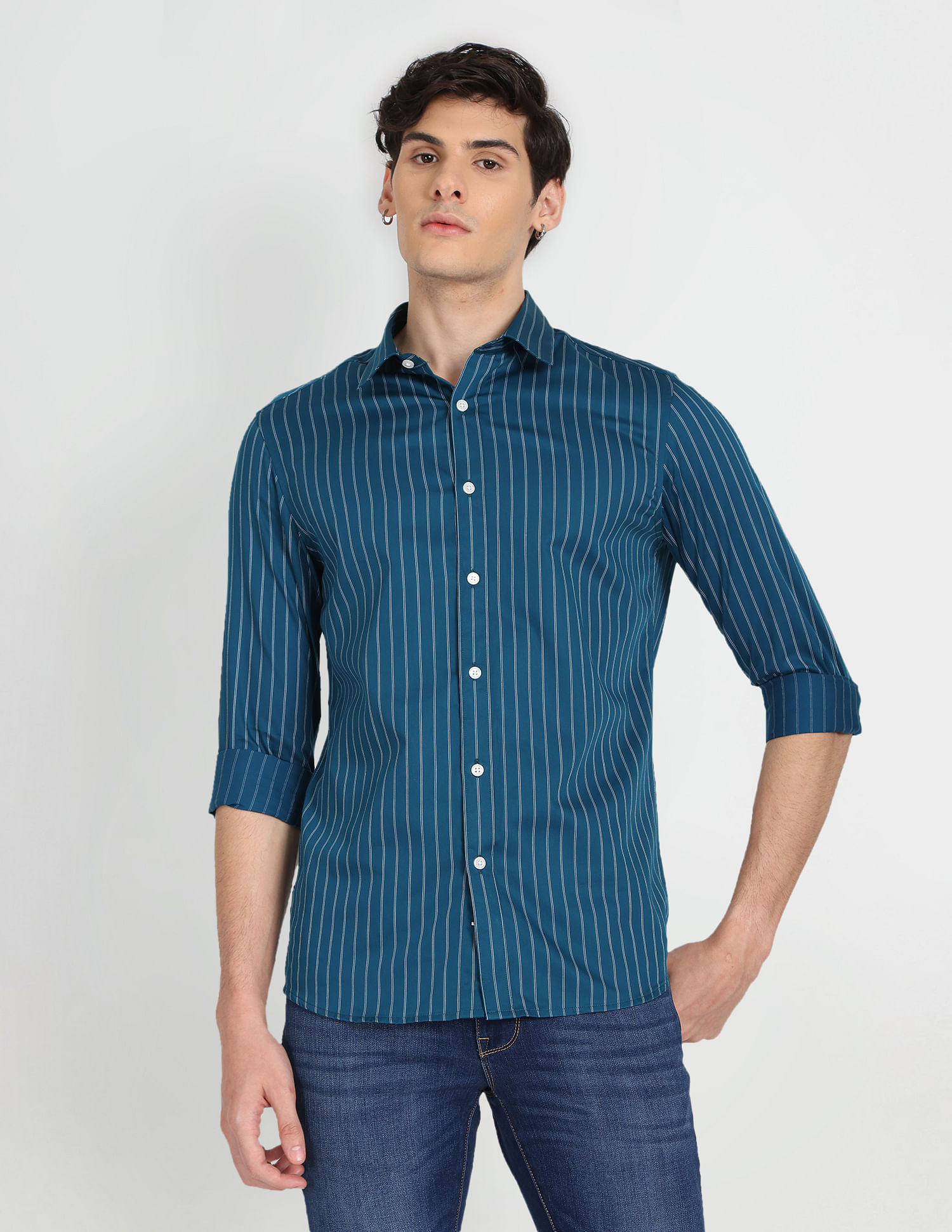 Flying Machine Vertical Stripe Slim Fit Shirt