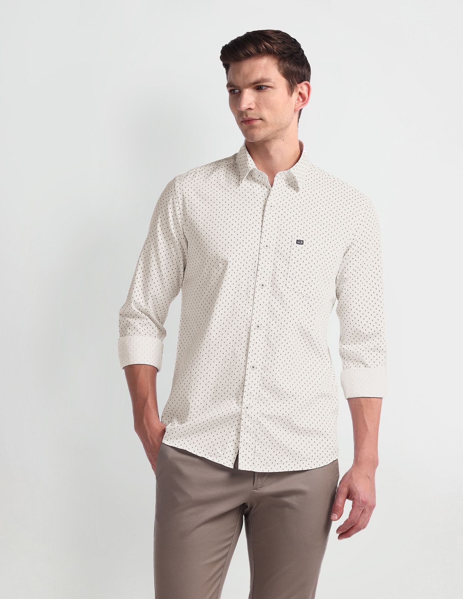 Arrow Sport Geometric Print Manhattan Slim Shirt