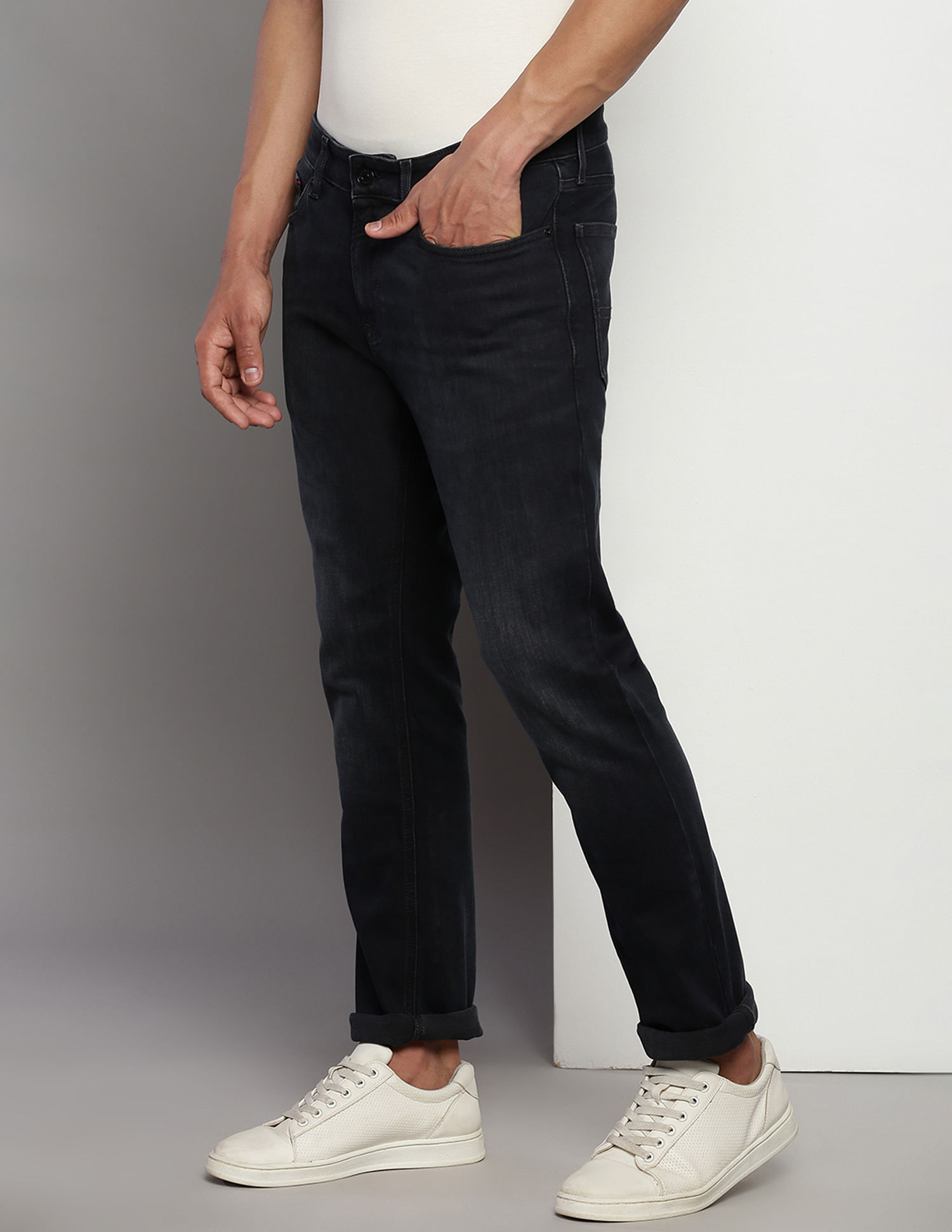 Tommy Hilfiger Scanton Slim Fit Stone Wash Jeans