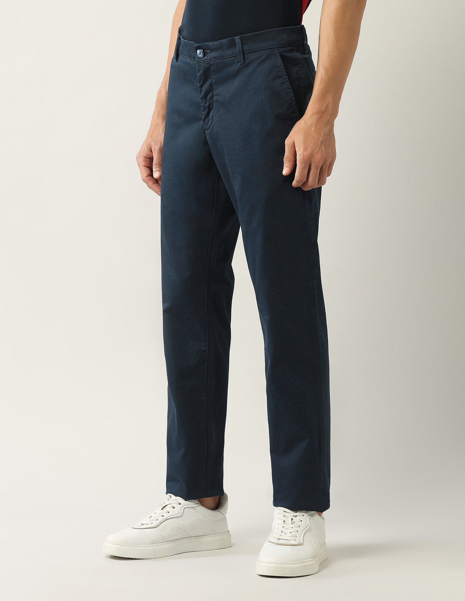 Arrow Sport Regular Fit Solid Mid Rise Trousers