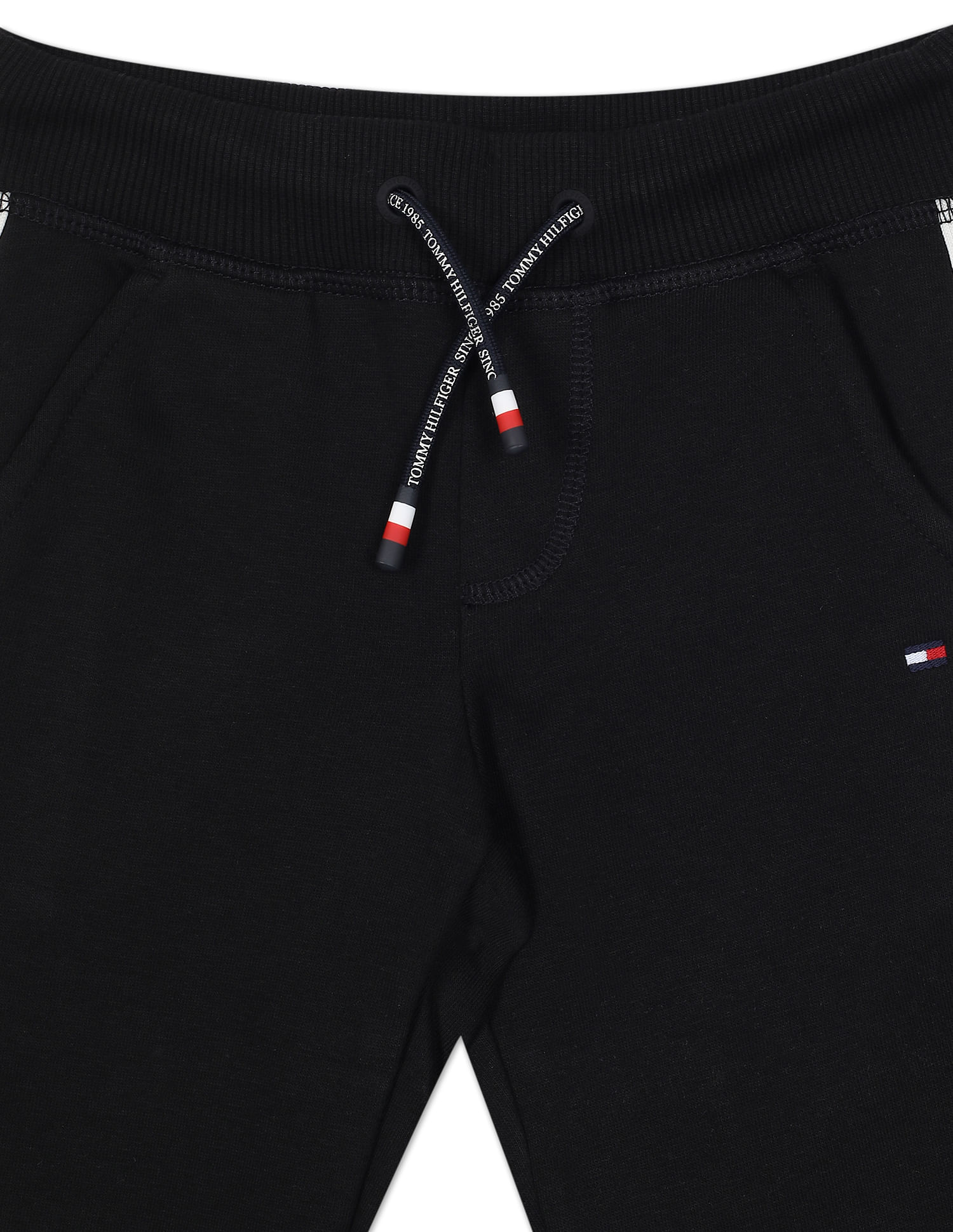 Black tommy hotsell hilfiger joggers