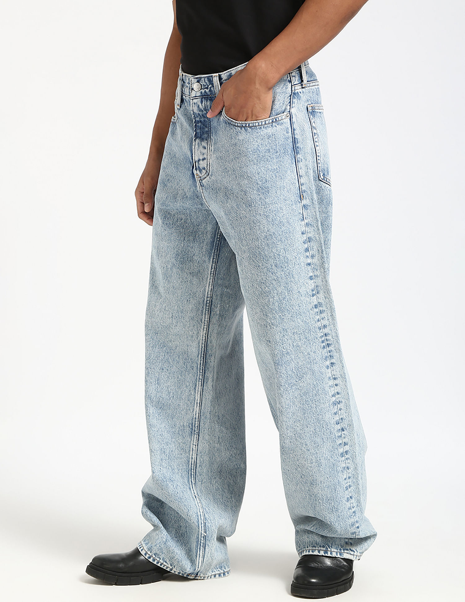 Calvin Klein Jeans Regular Fit Mid Rise Jeans