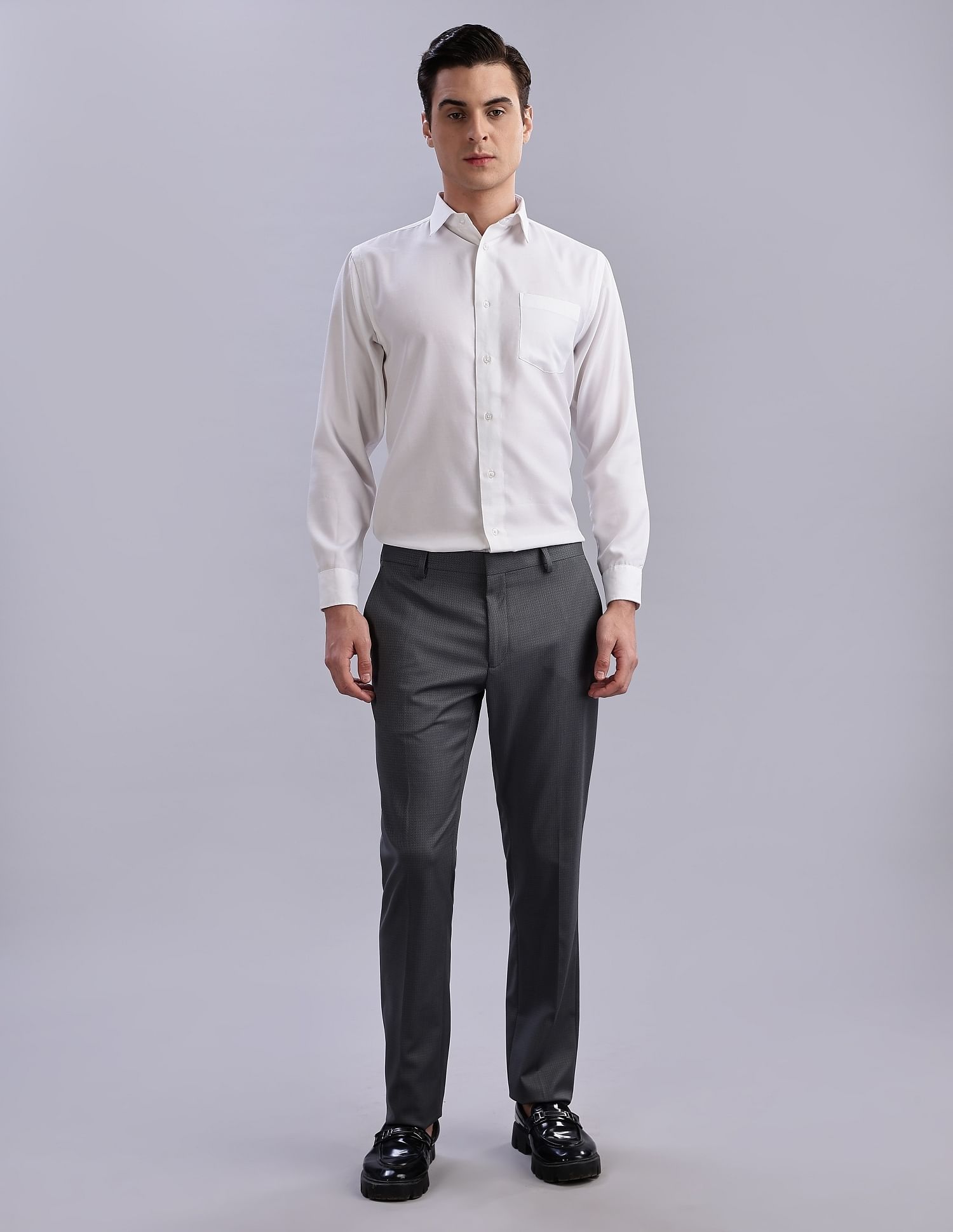 Tommy Hilfiger Regular-Fit Self-Design Mid Rise Trouser