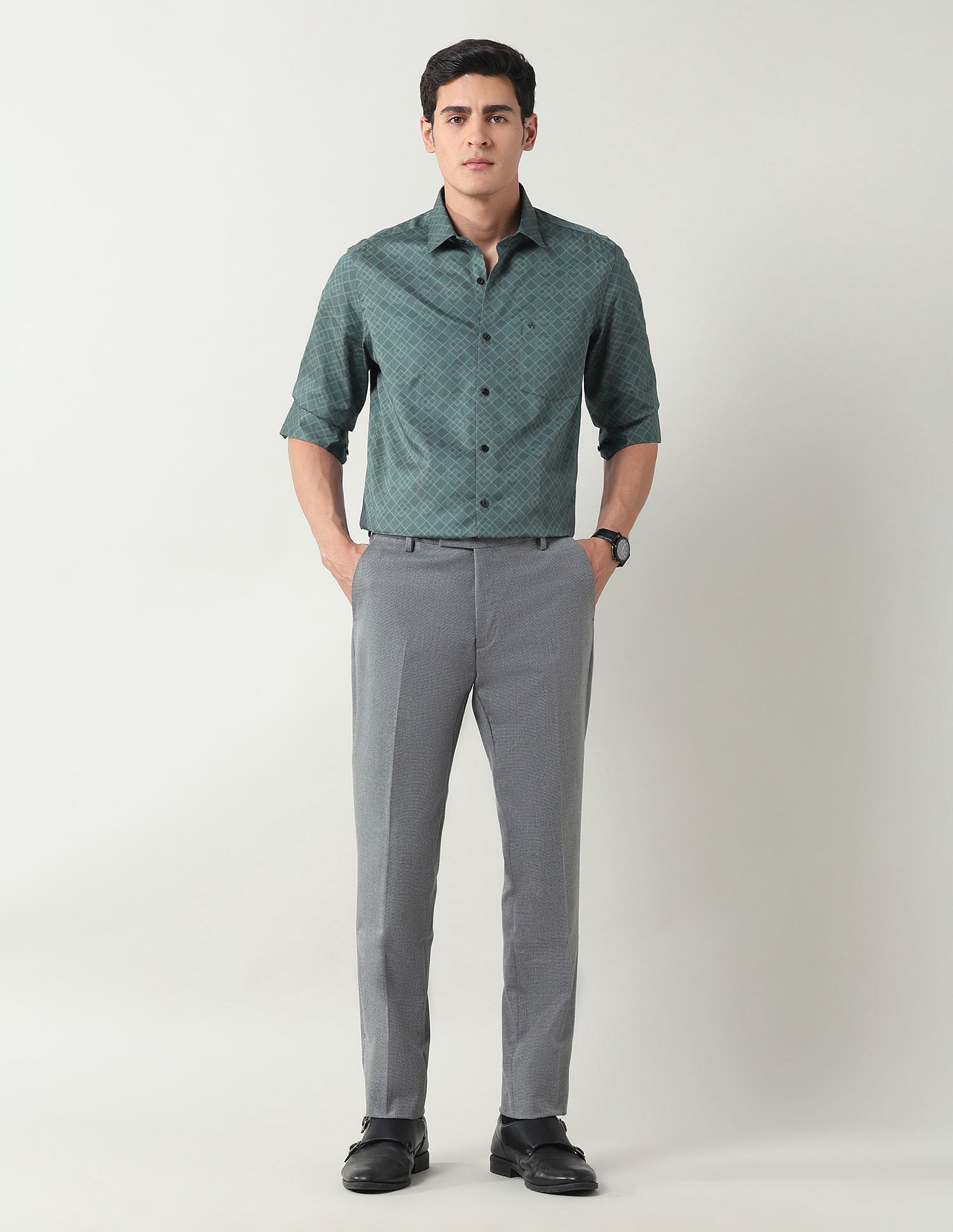 Arrow Geometric Printed Manhattan Slim Fit Shirt