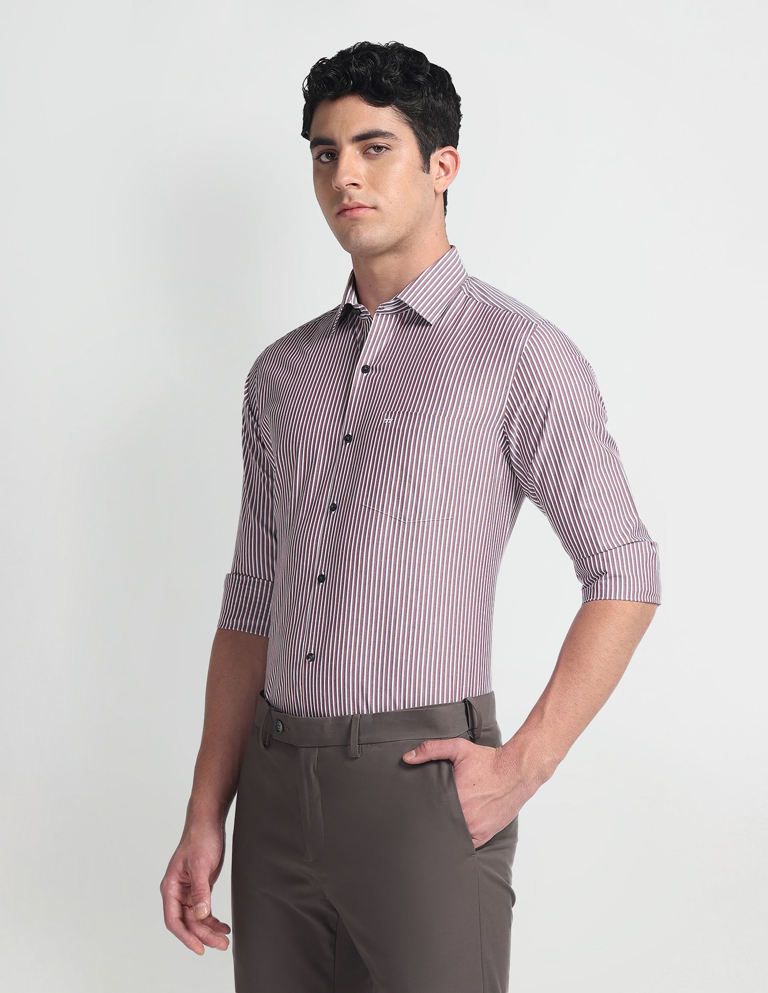 Arrow Vertical Stripe Manhattan Slim Shirt