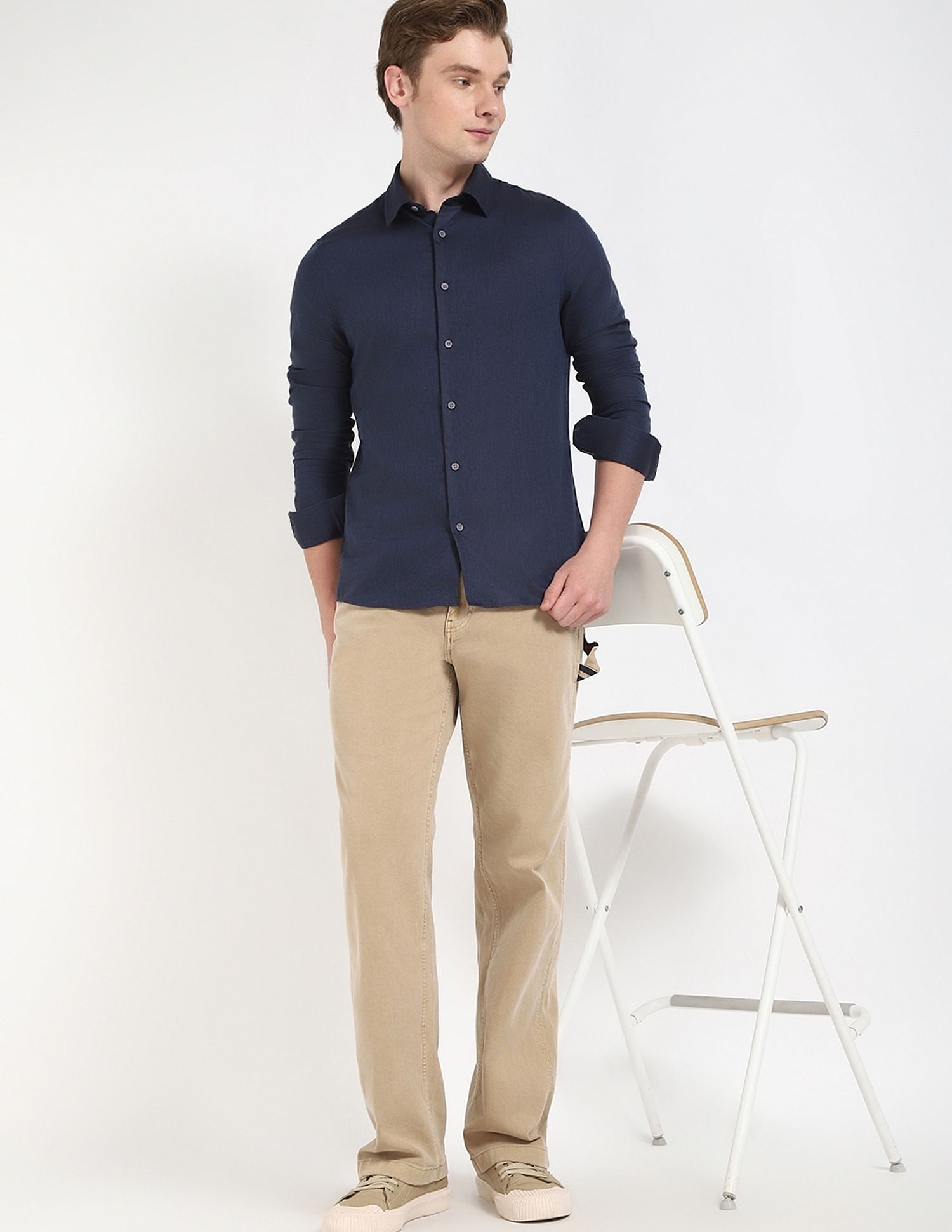 Calvin Klein Jeans Solid Regular-Fit Dobby Woven Shirt