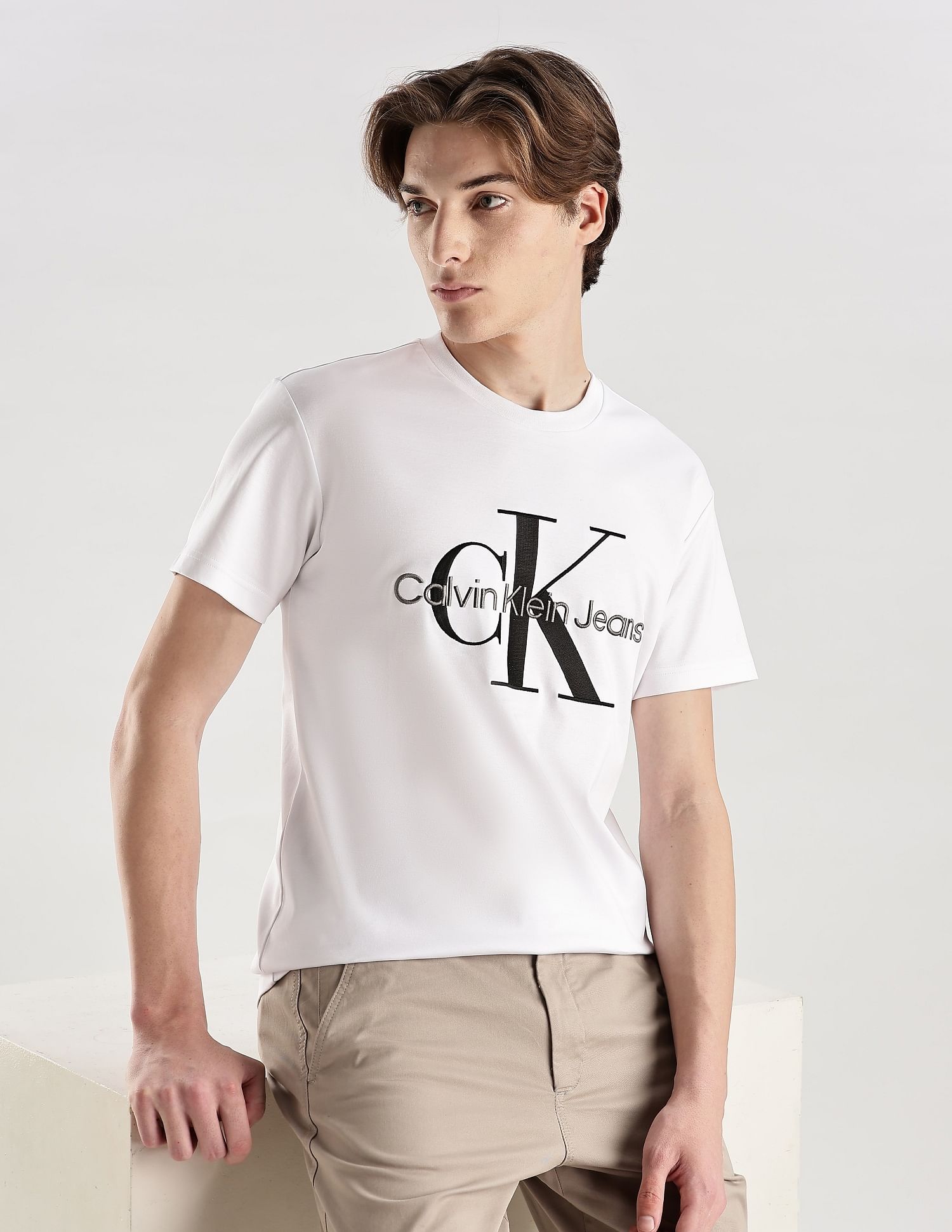 Calvin Klein Jeans Logo Regular Fit Cotton T-Shirt