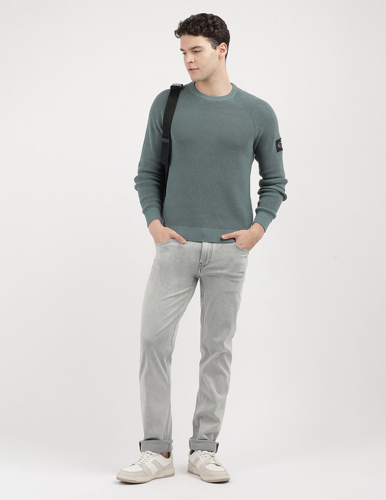 Calvin Klein Jeans Badge Easy Crew Neck Sweater