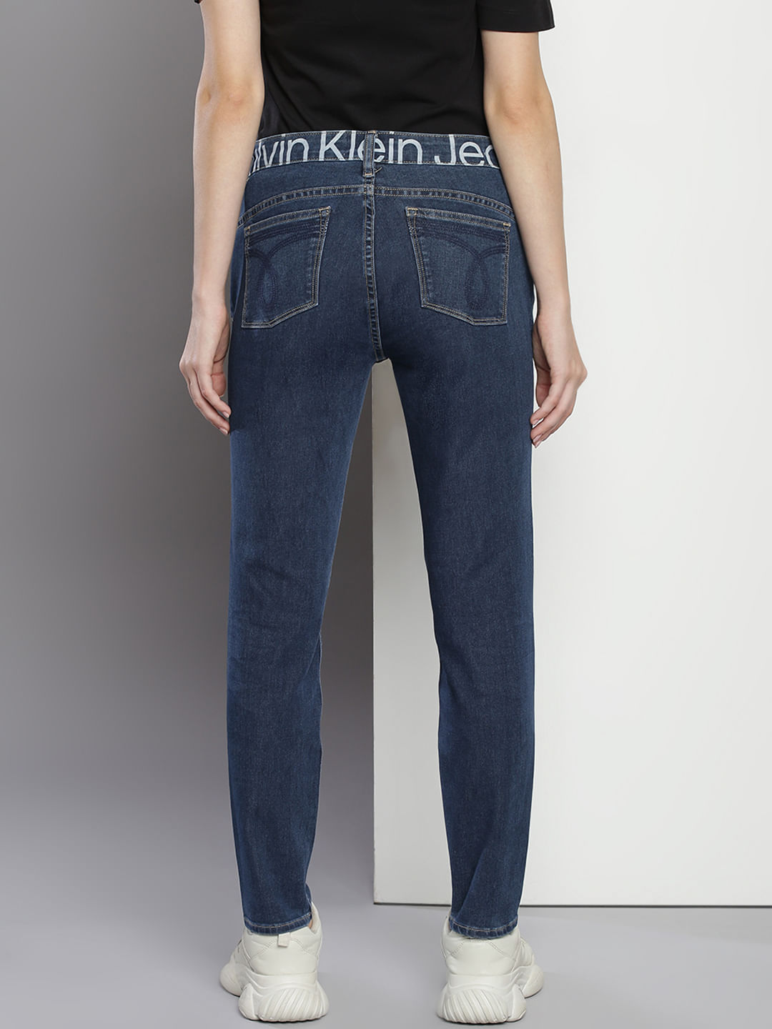 Calvin Klein Body Fit Ankle Length Jeans