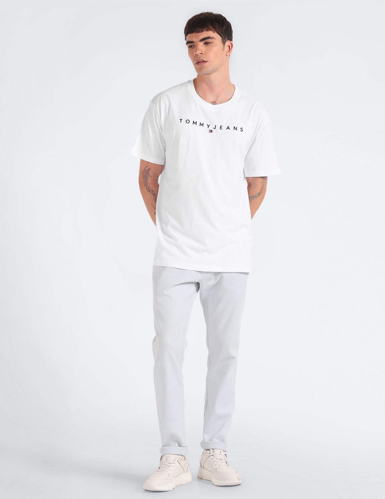 Tommy Hilfiger Regular Fit Linear Logo T-Shirt