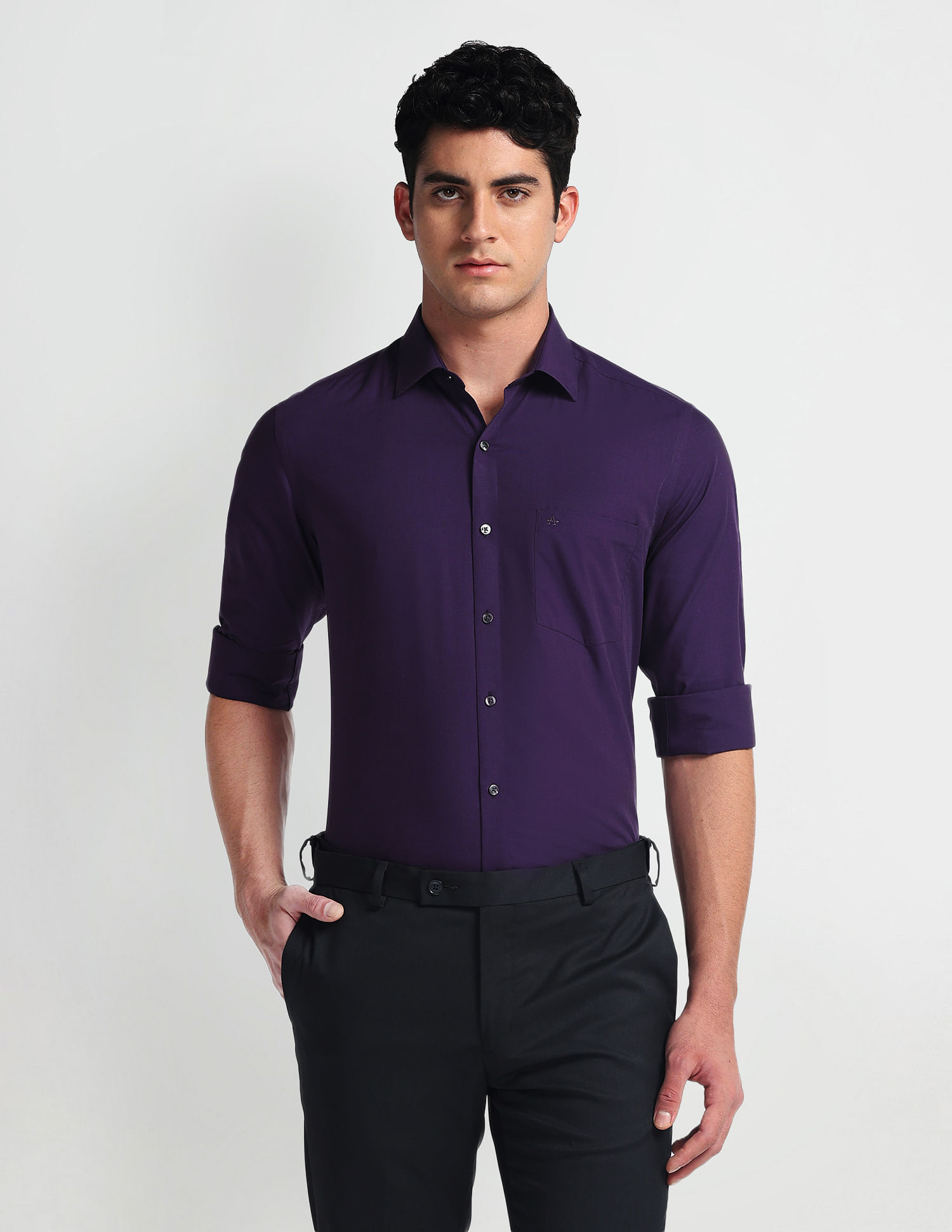 Arrow Pure Cotton Manhattan Slim Shirt