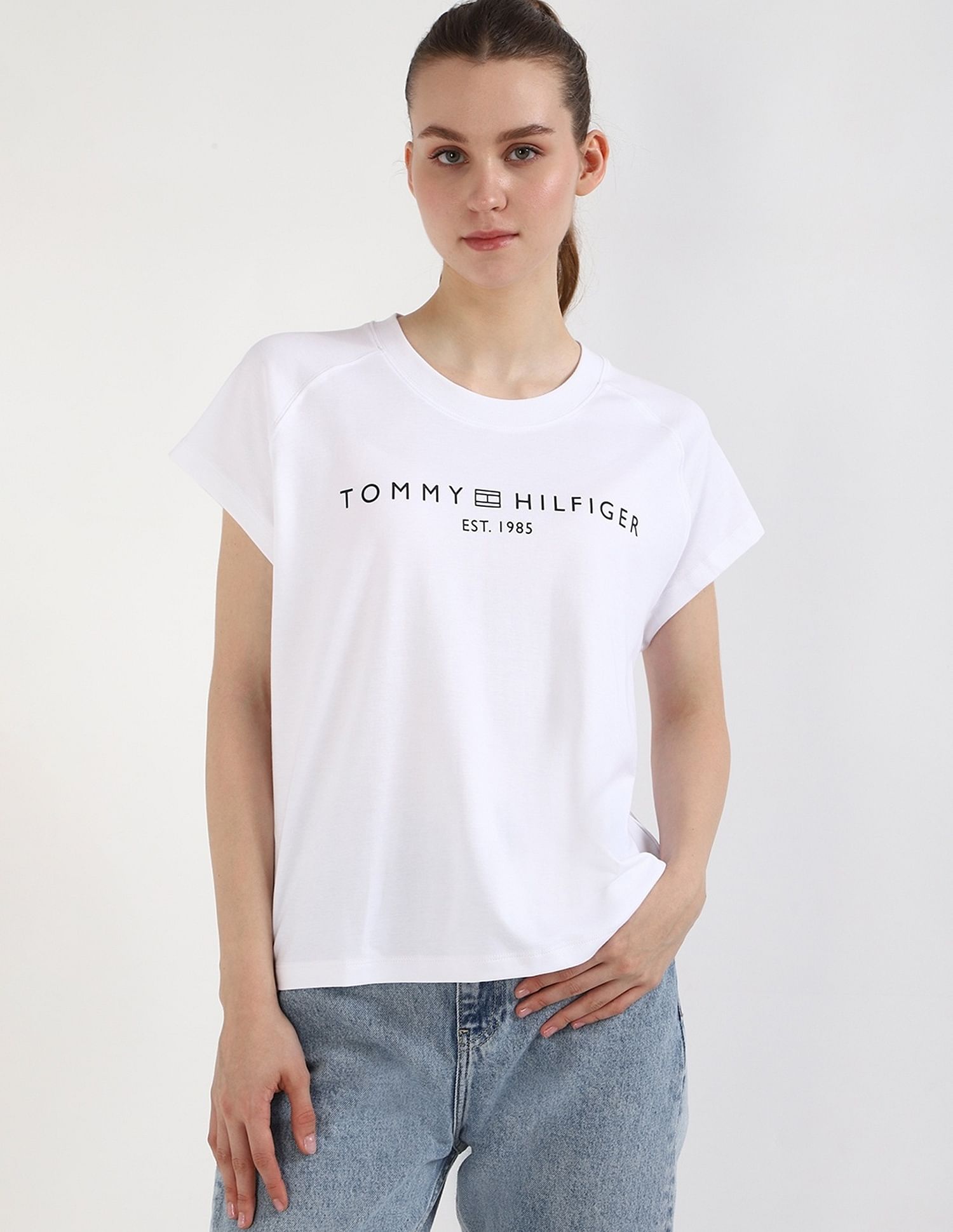 Tommy Hilfiger Embroidered Logo Relaxed-Fit Cotton T-Shirt