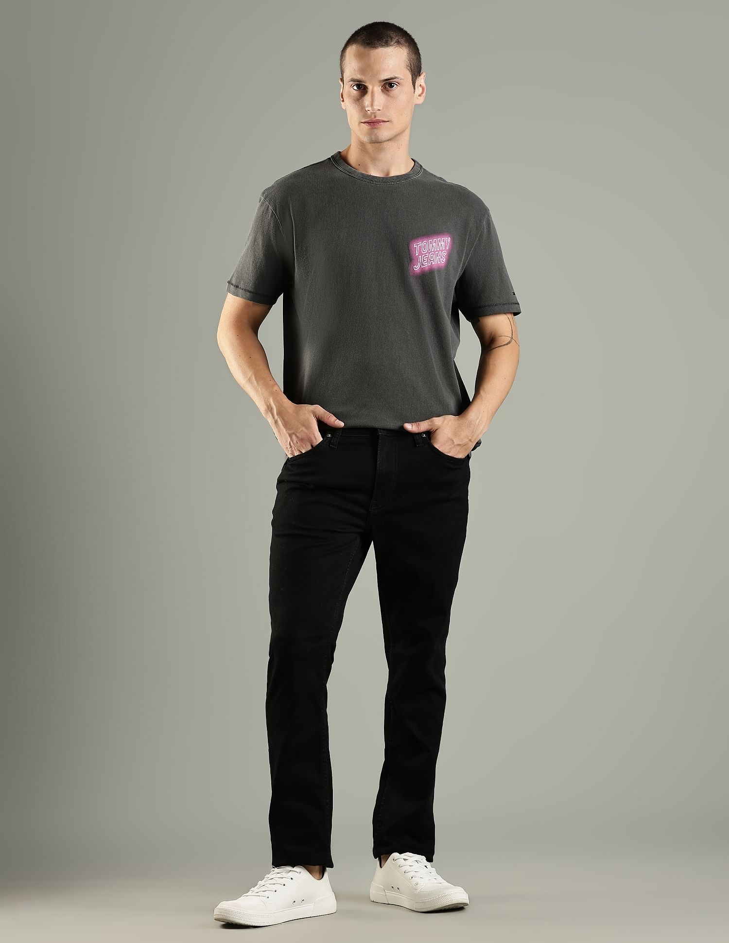 Tommy Hilfiger Embroidered Logo Regular Fit Cotton T-Shirt