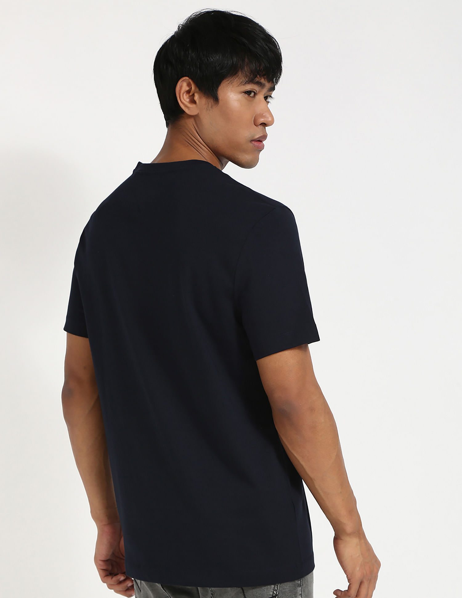 Tommy Hilfiger Embroidered Logo Regular-Fit Cotton T-Shirt