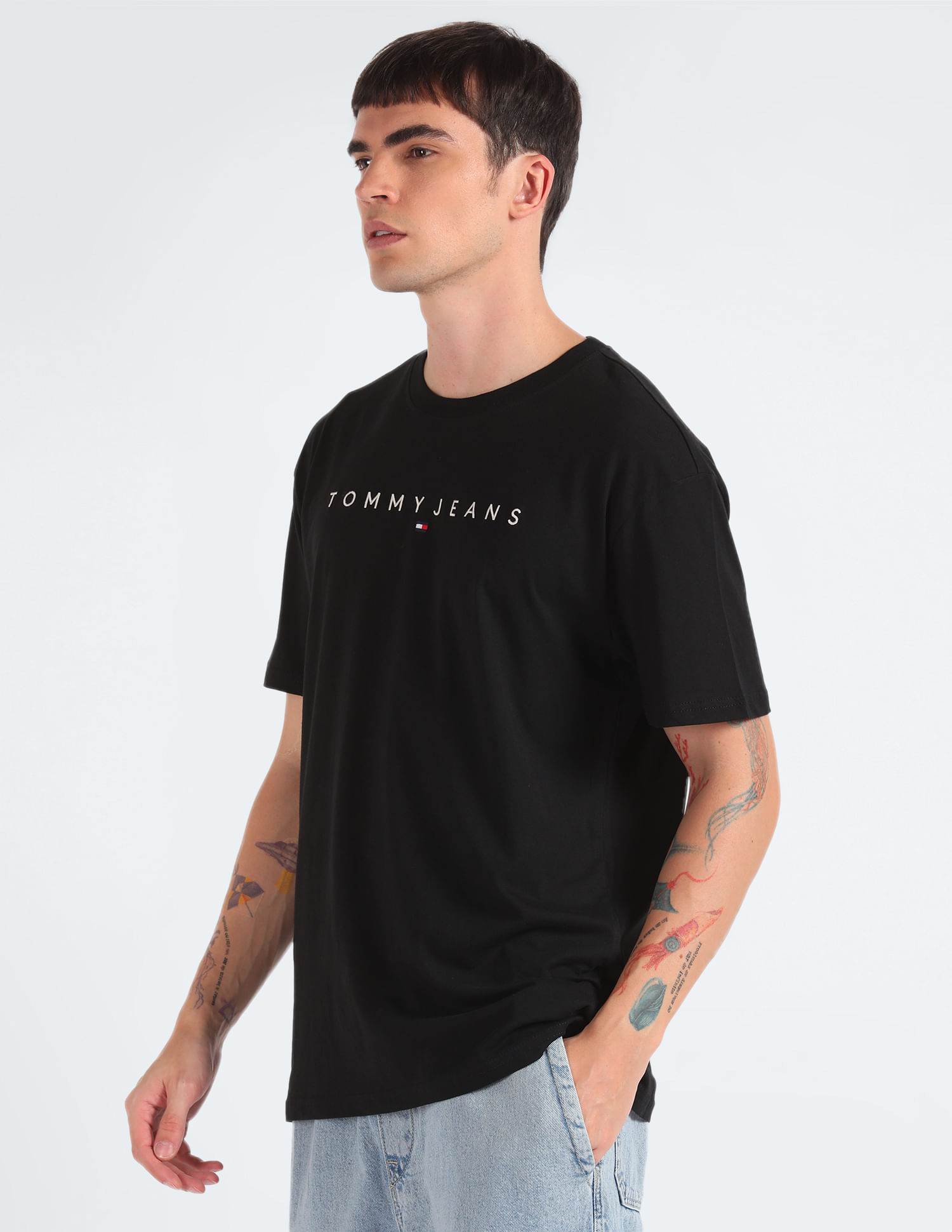 Tommy Hilfiger Regular Fit Linear Logo T-Shirt
