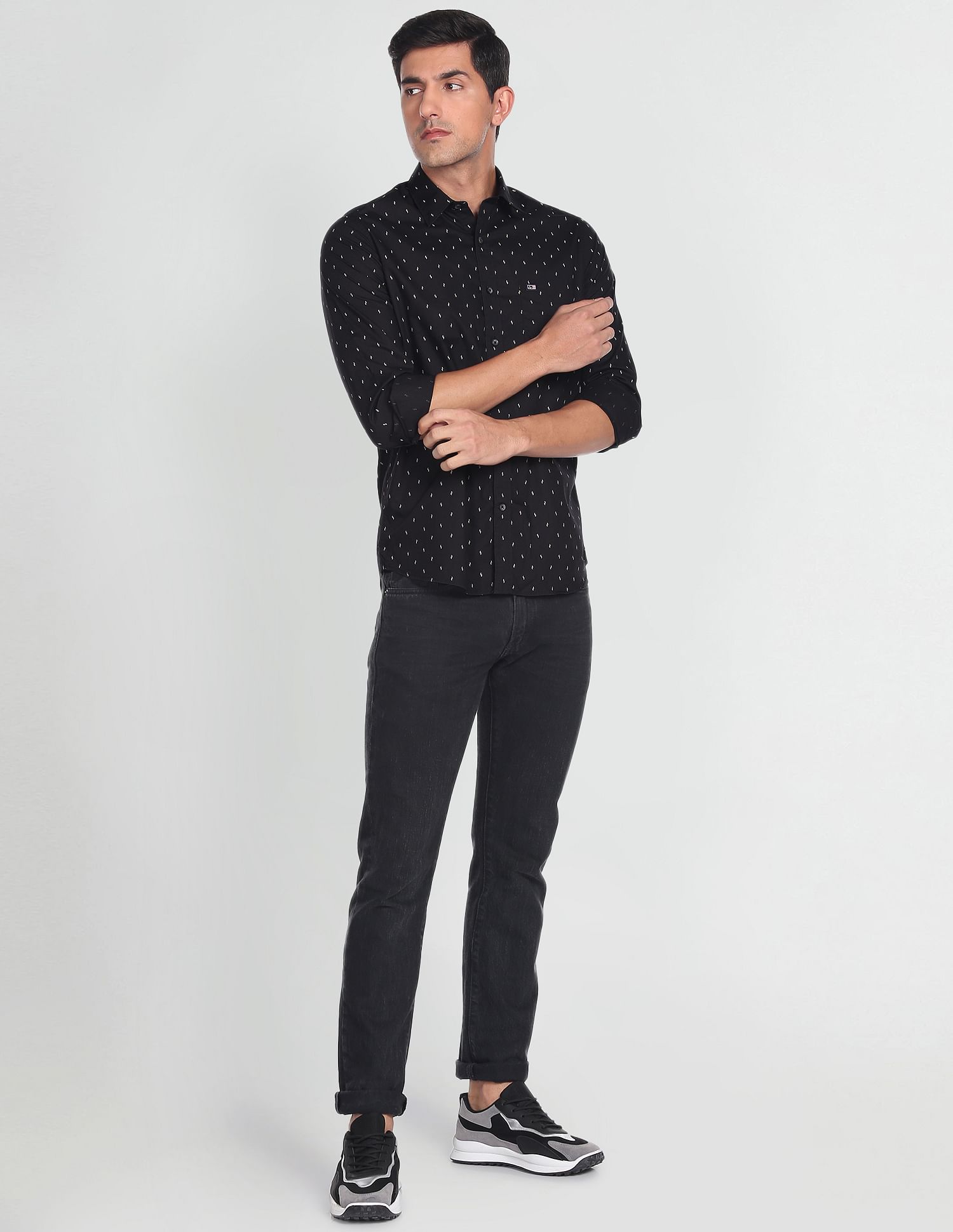 Arrow Sports Abstract Print Slim Fit Casual Shirt