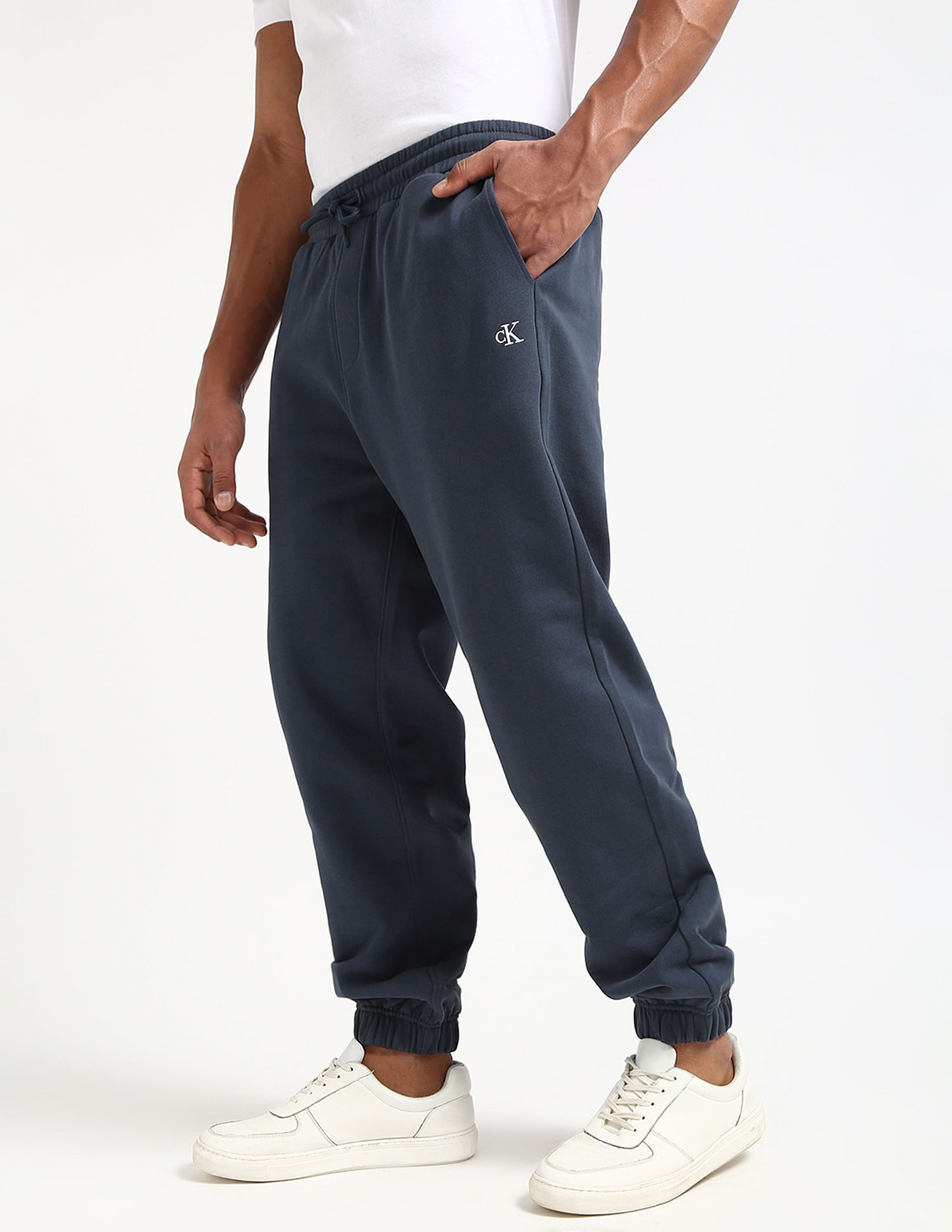 Calvin Klein Jeans Relaxed Fit Solid Joggers