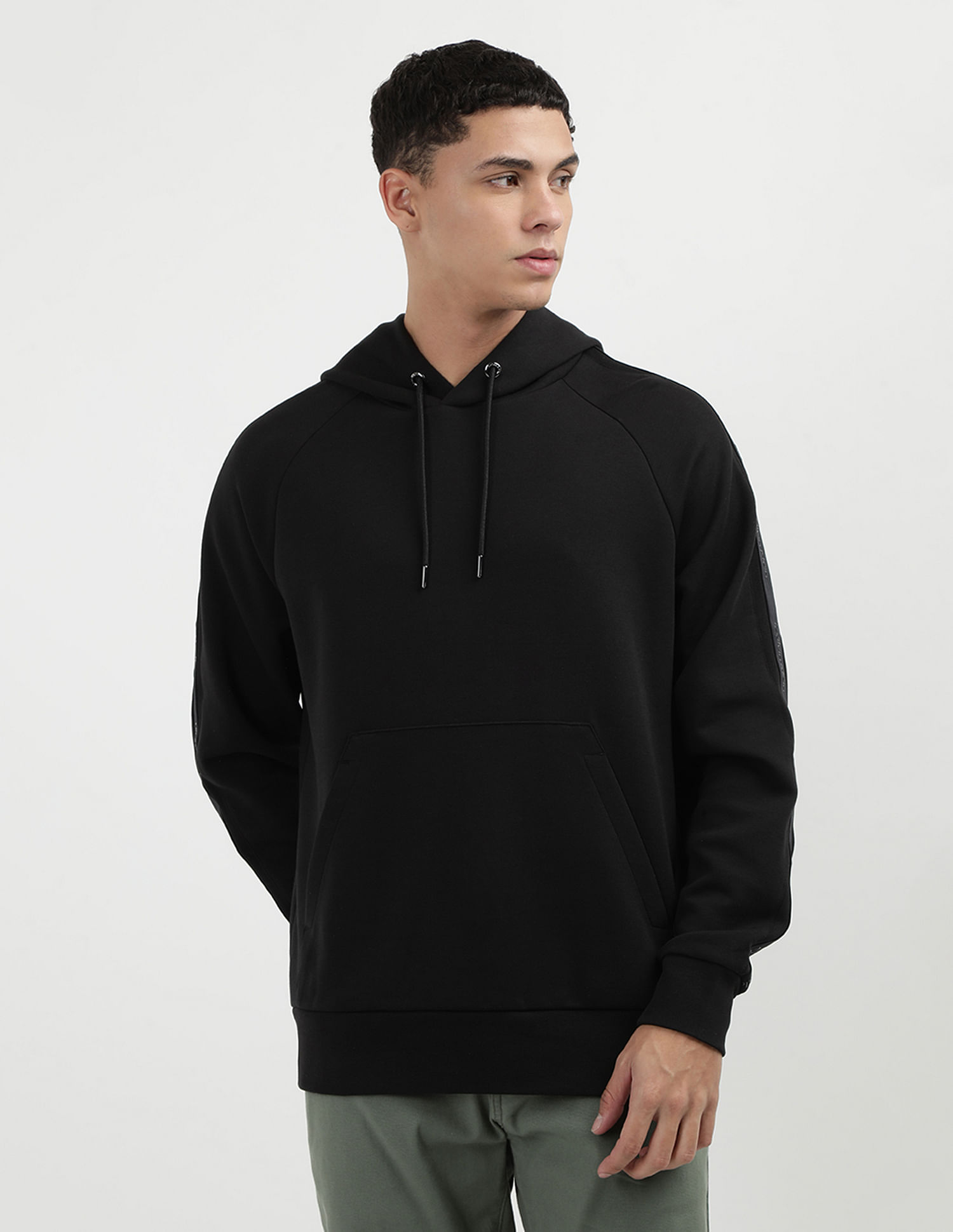 Calvin Klein Jeans Regular Fit Solid Sweatshirt