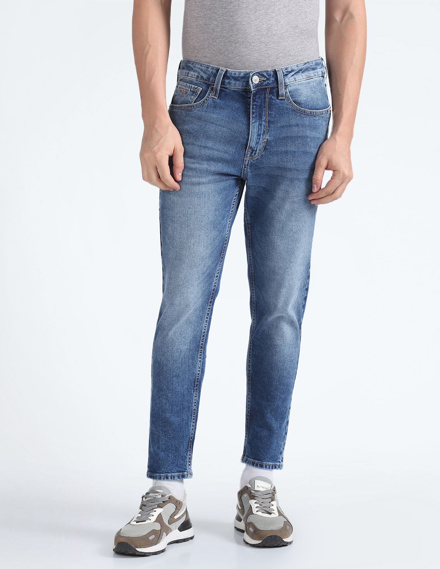Flying Machine Mankle Relax Tapered Fit Stone Wash Jeans