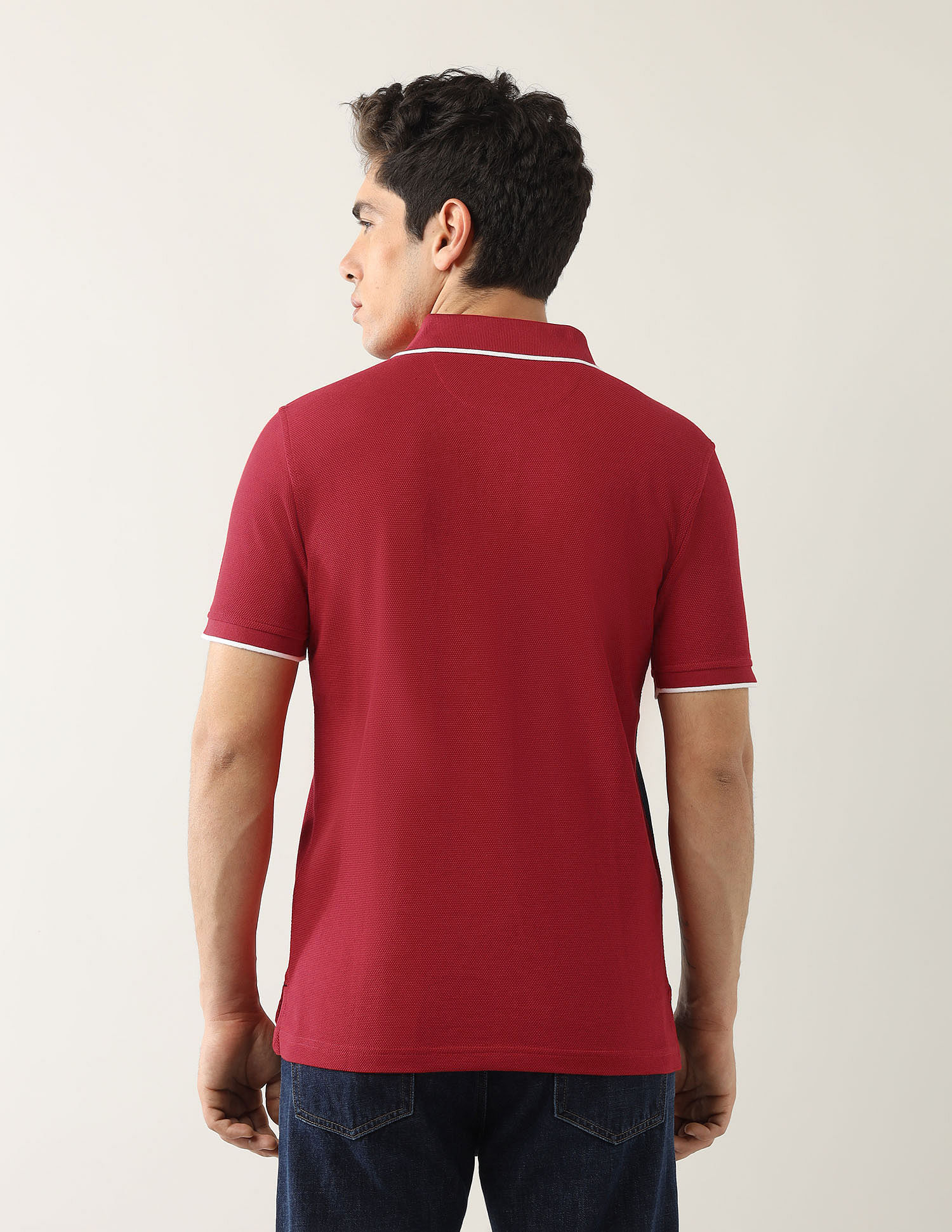 Arrow Sport Colourblocked Regular Fit Polo Shirt