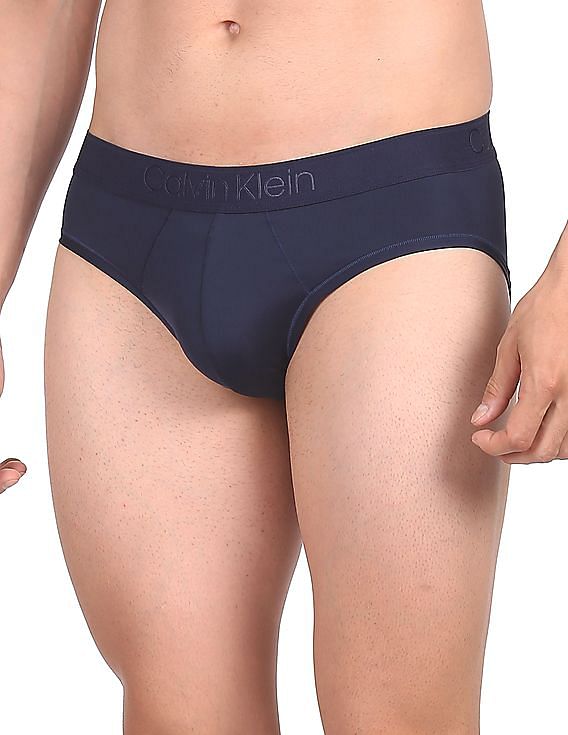 Buy Calvin Klein Underwear Men Blue Low Rise Solid Hip Briefs 