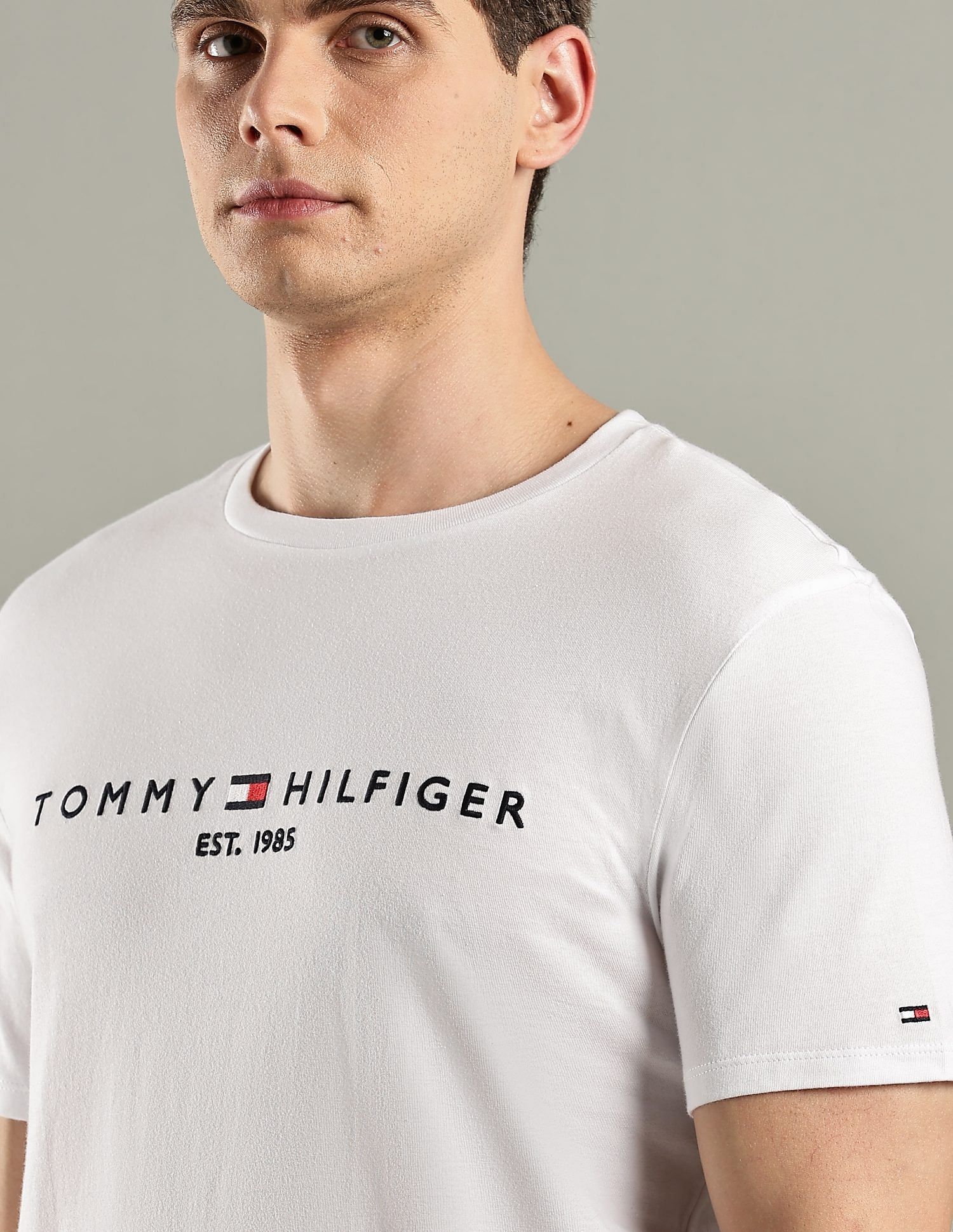 Tommy Hilfiger Logo Regular-Fit Cotton T-Shirt