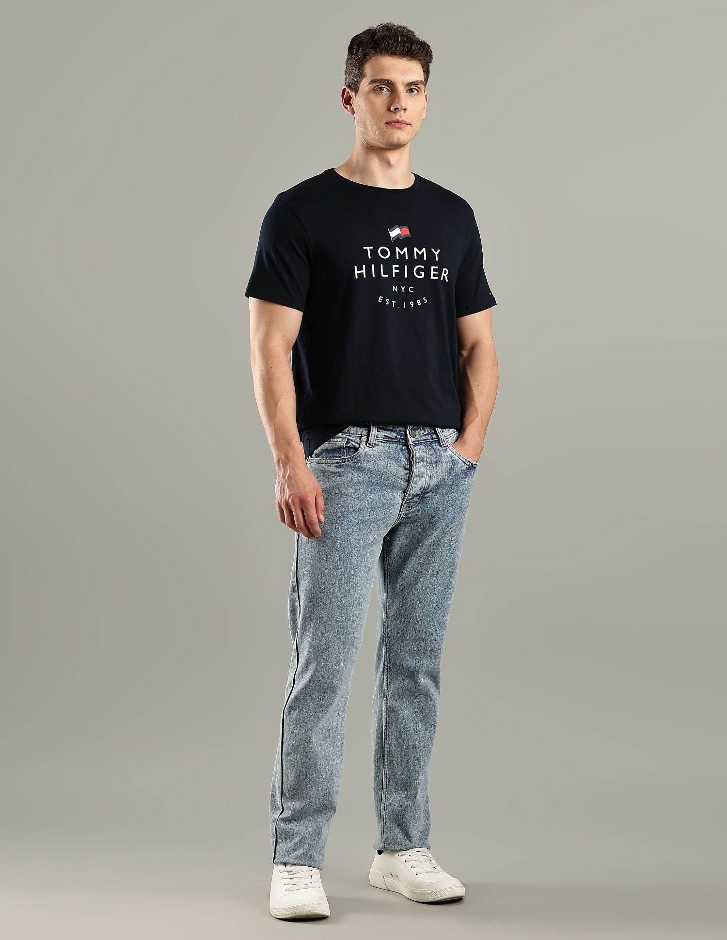 Tommy Hilfiger Logo Regular-Fit Cotton T-Shirt