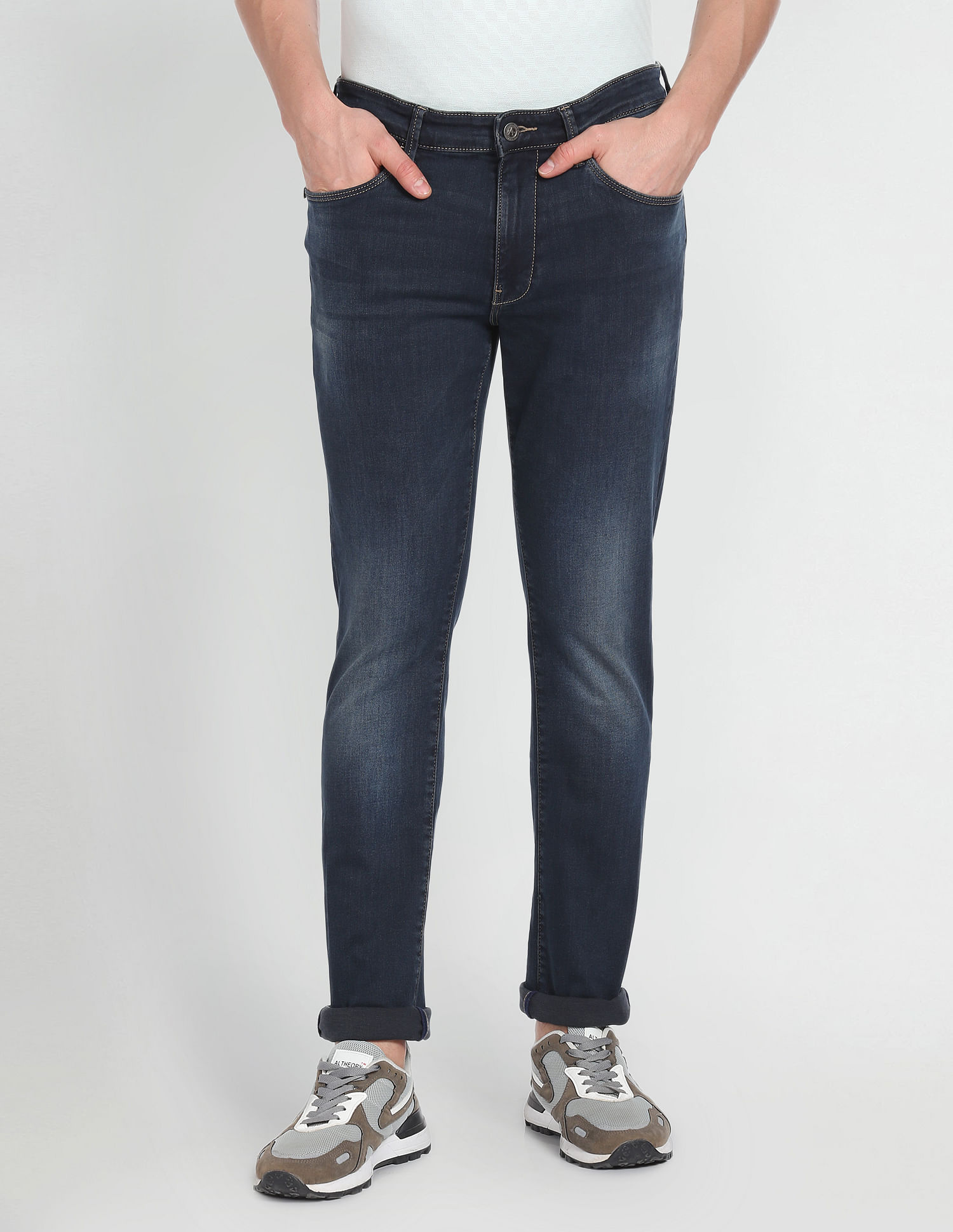 Arrow Jameson Slim Fit Mid Rise Jeans