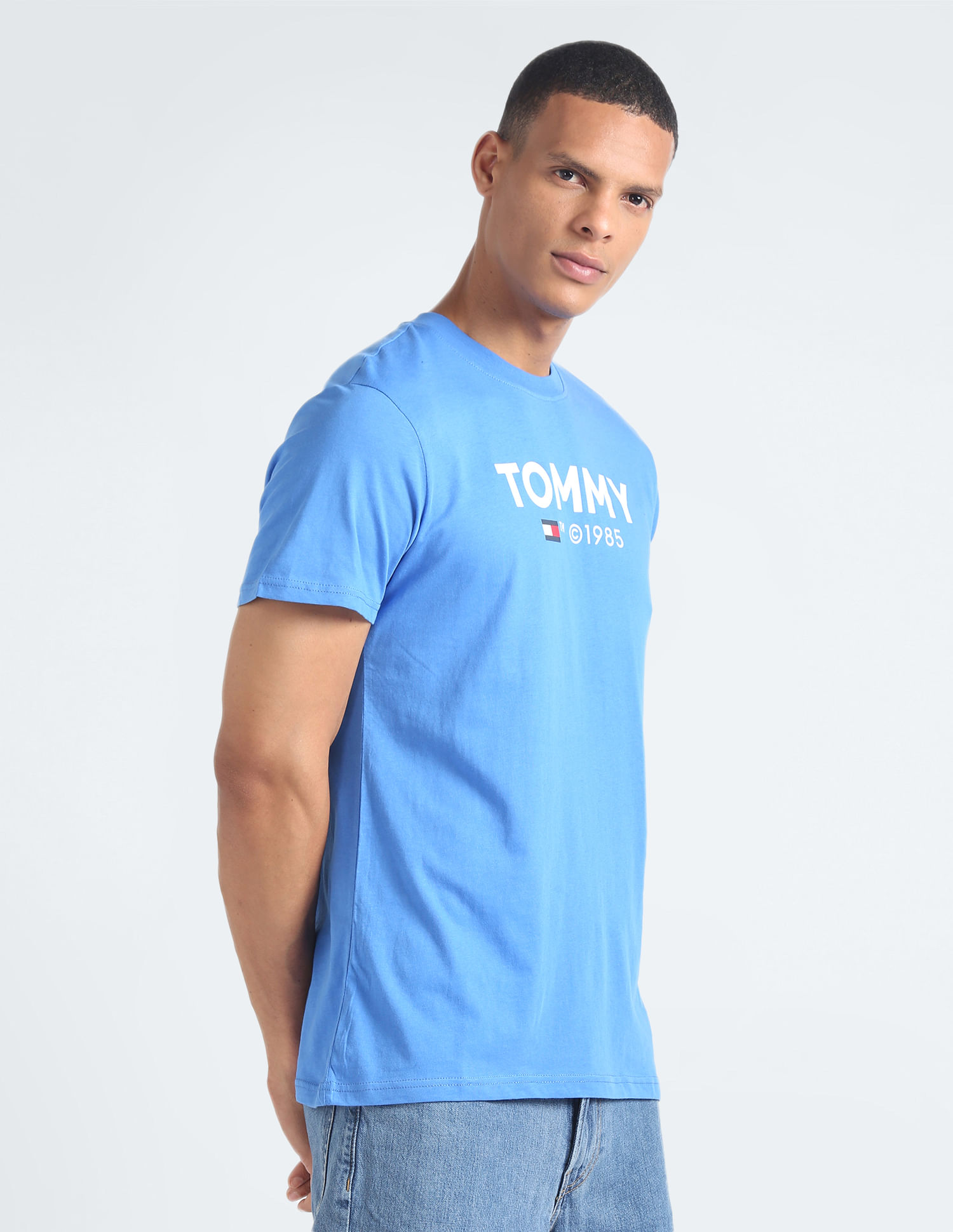 Tommy Hilfiger Essential Logo Slim Fit T-Shirt
