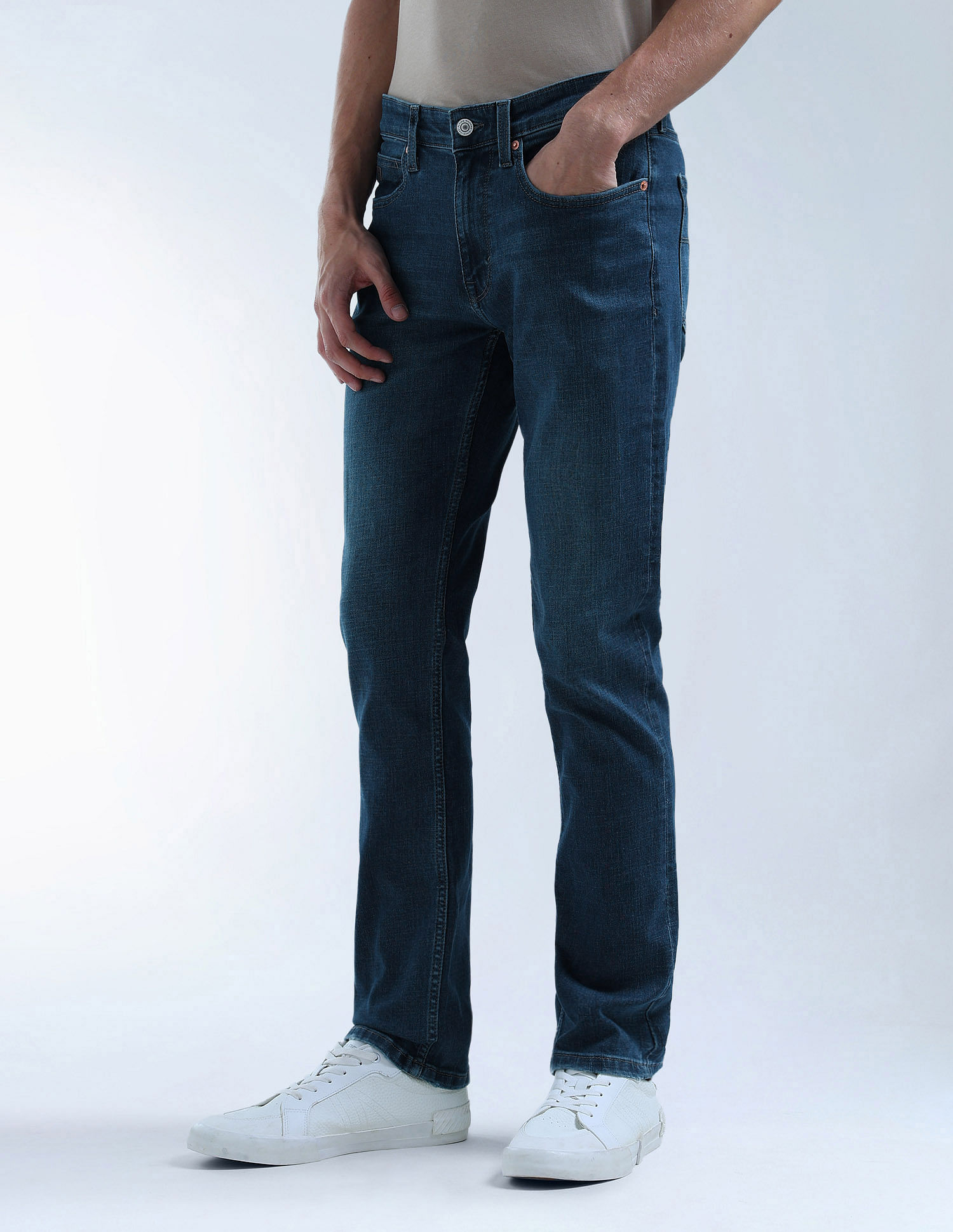 Flying Machine Freddie Slim Straight Fit Stone Washed Jeans